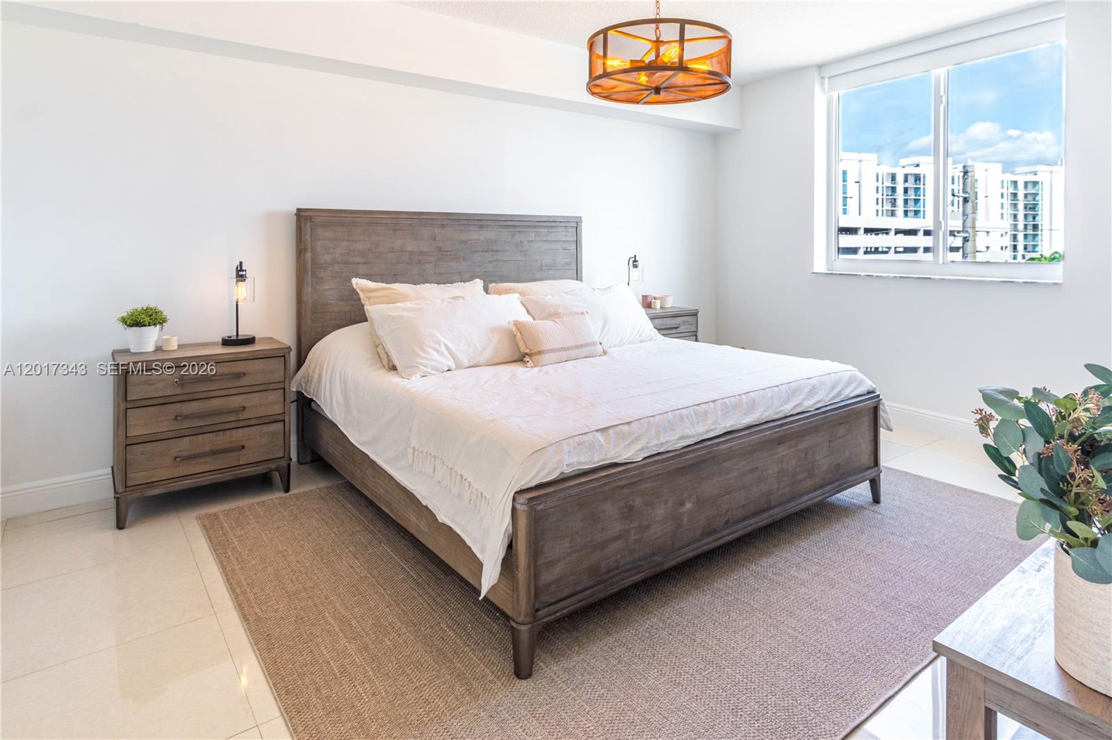 image The Venture at Aventura13