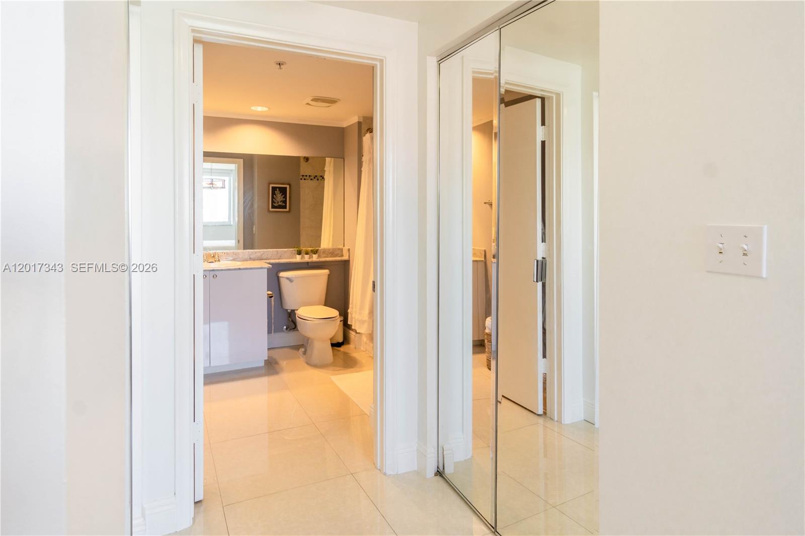 image The Venture at Aventura25