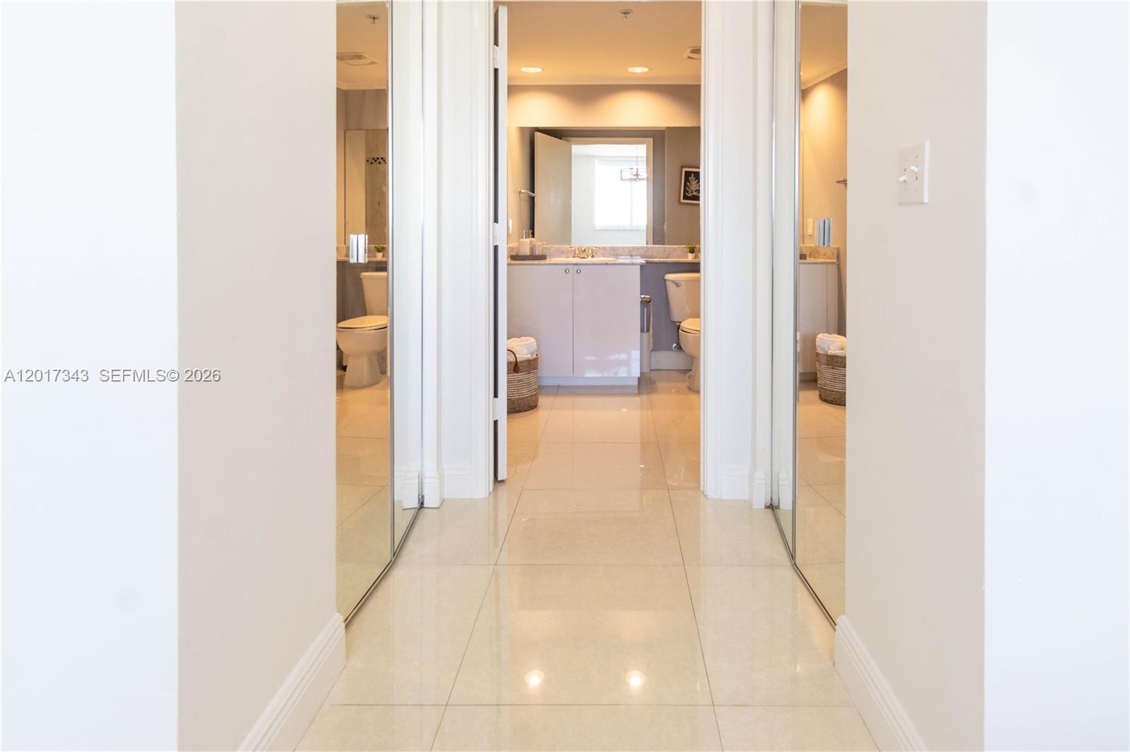 image The Venture at Aventura26