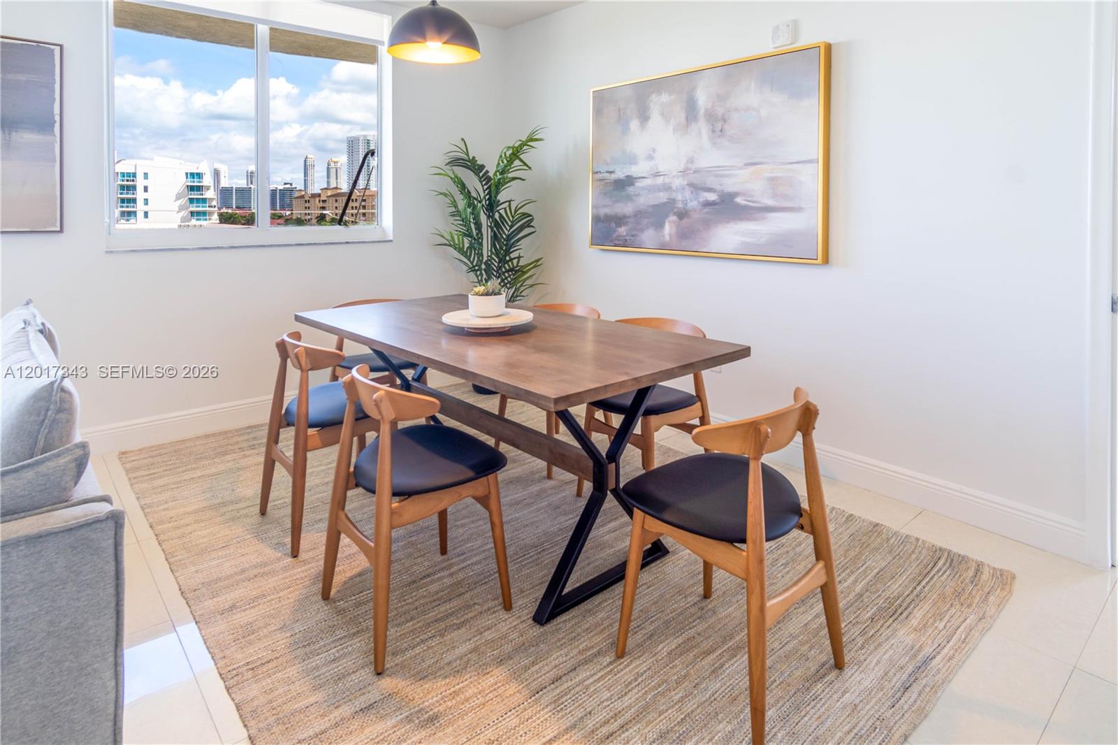 image The Venture at Aventura4