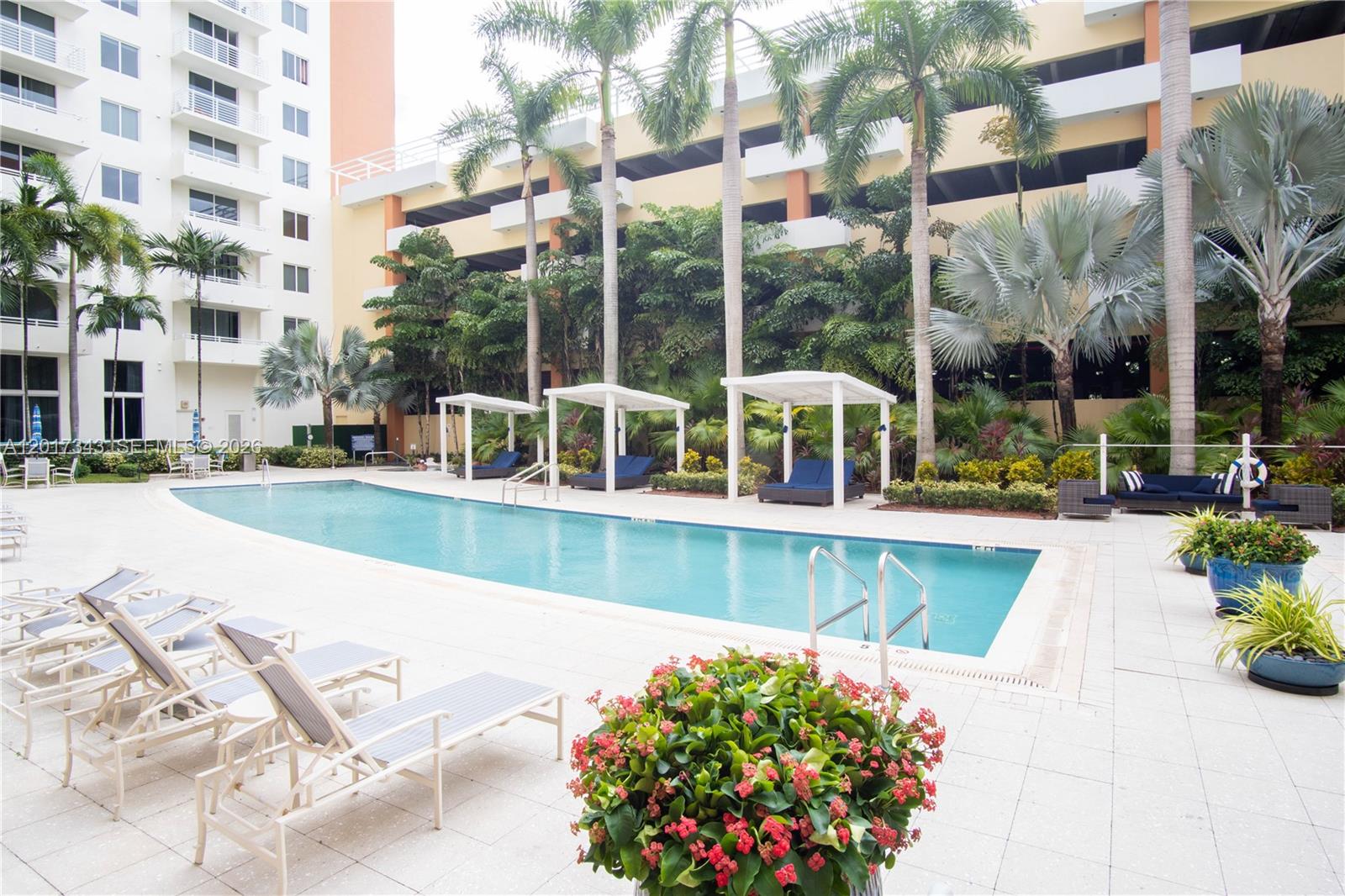 image The Venture at Aventura53