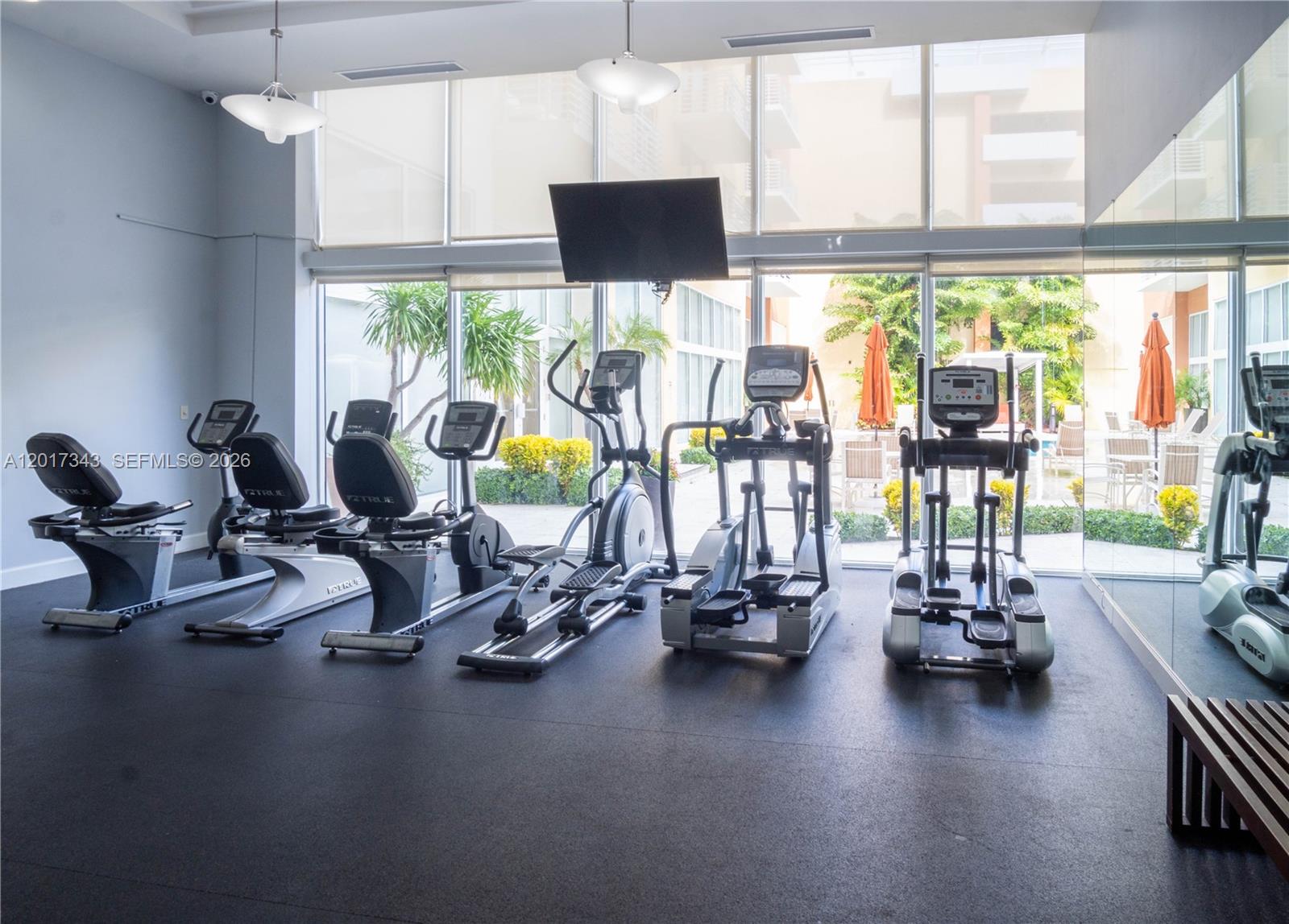 image The Venture at Aventura65
