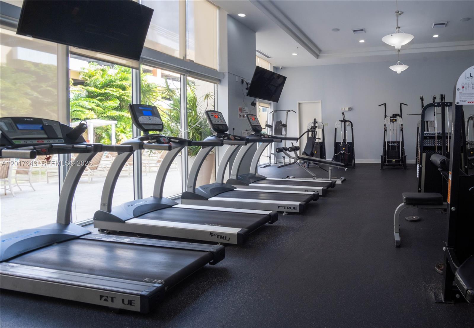 image The Venture at Aventura68