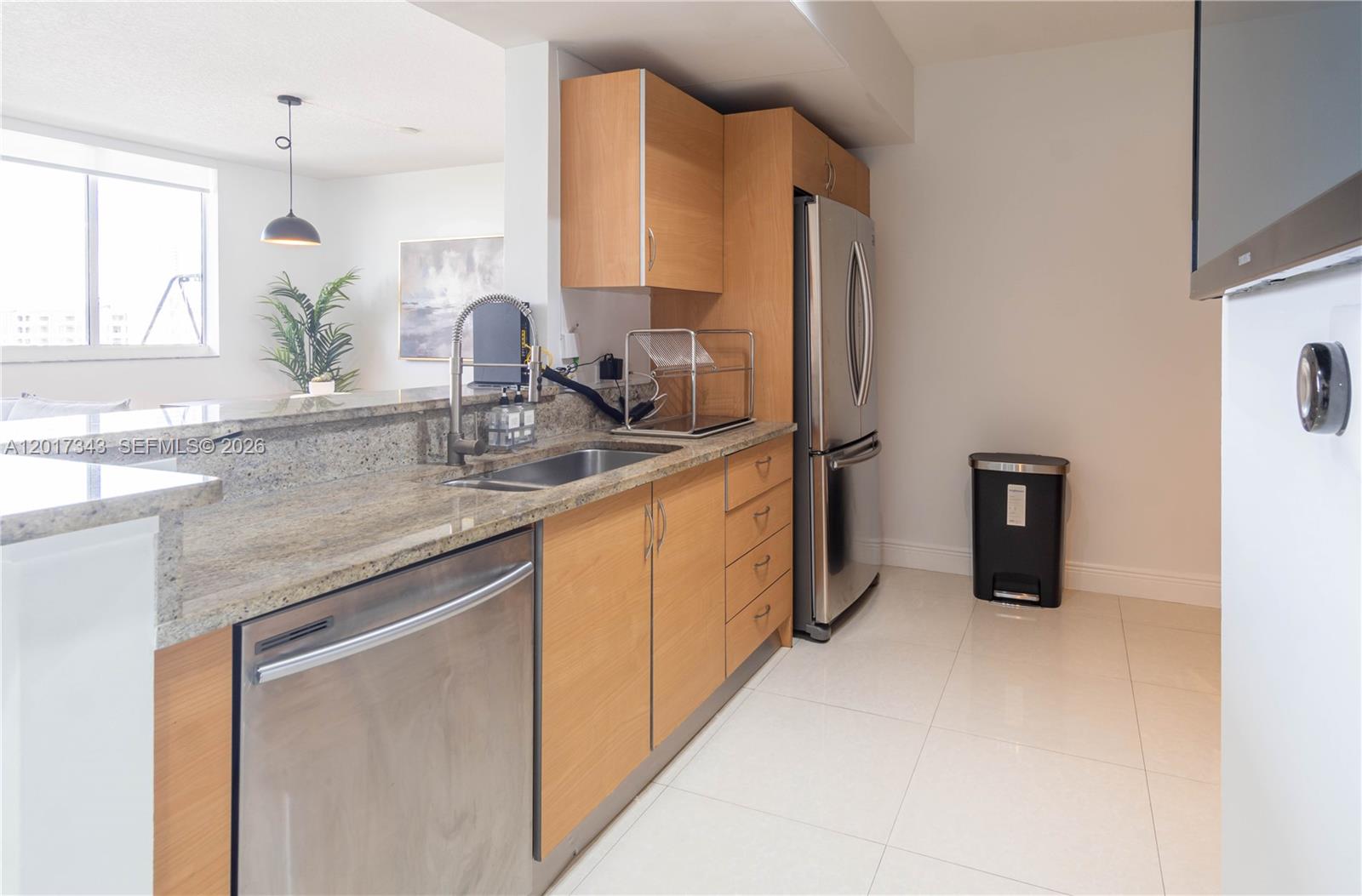 image The Venture at Aventura8