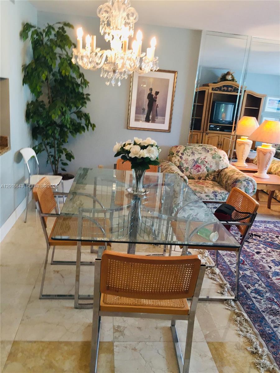 199 Ocean Ln Dr #113 Key Biscayne, FL 33149