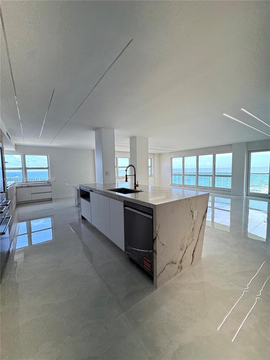 3400 Galt Ocean Dr #702S Fort Lauderdale, FL 33308