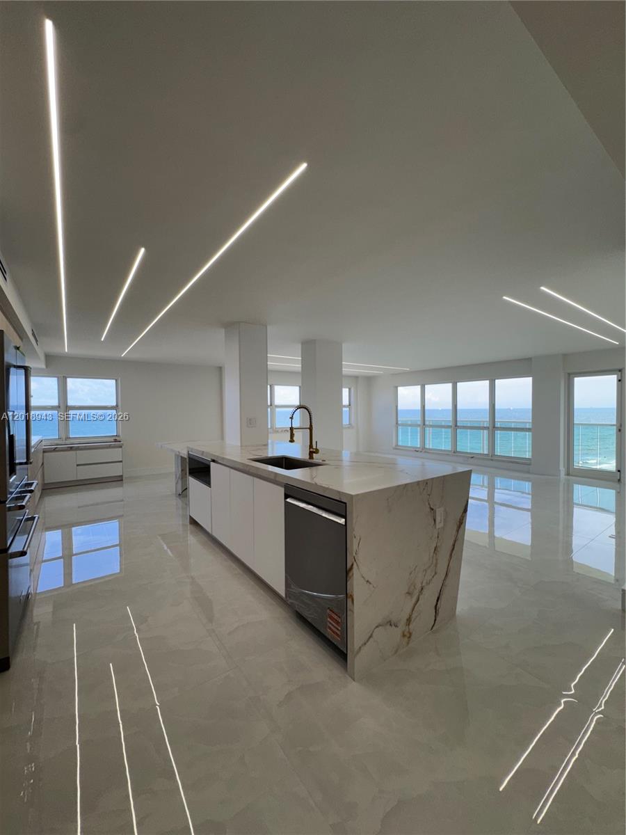 3400 Galt Ocean Dr #702S Fort Lauderdale, FL 33308
