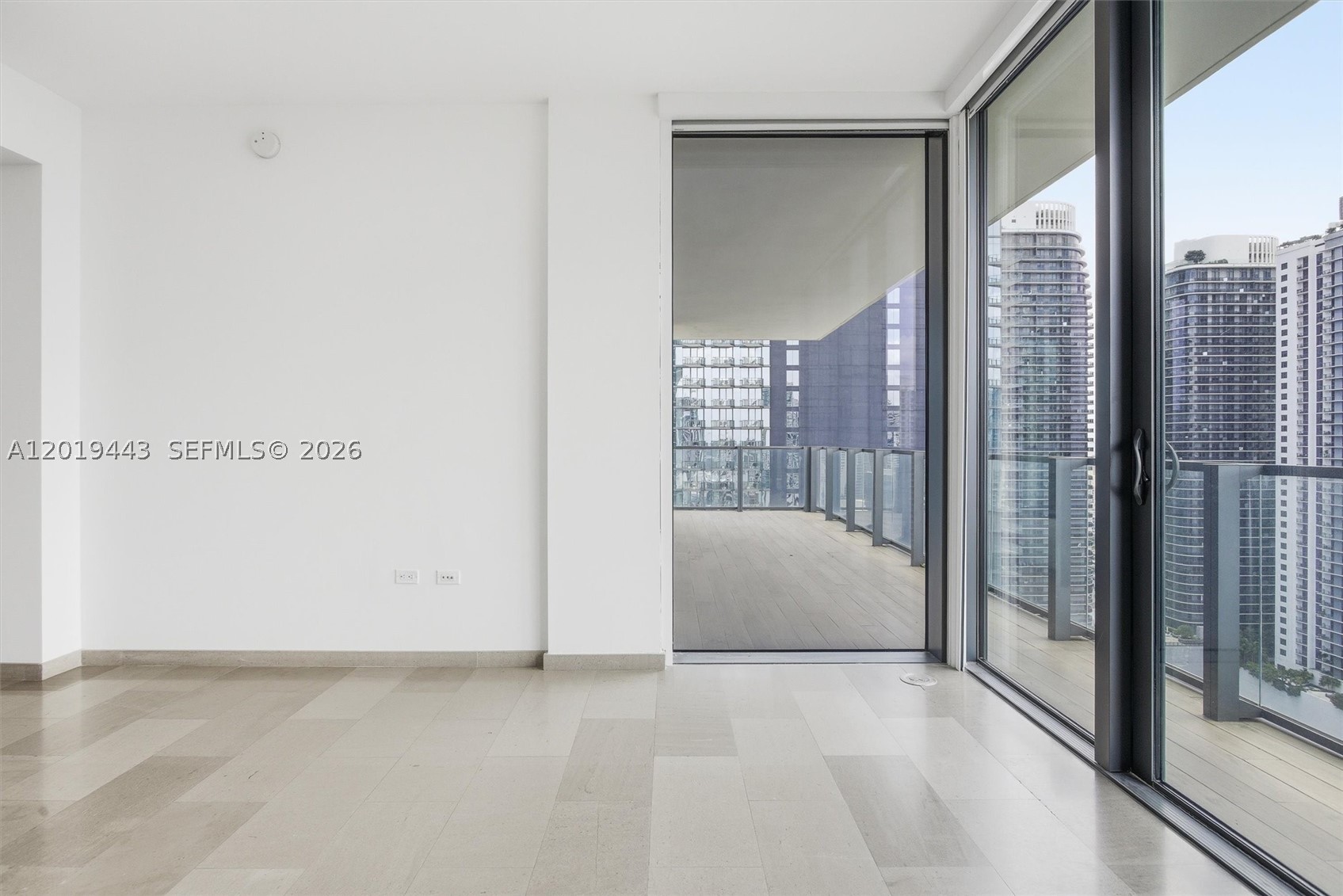 image Reach Brickell City Centre51