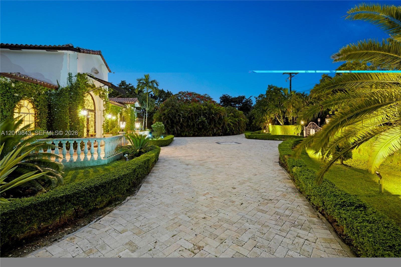 12300 Old Cutler Rd #12300 Pinecrest, FL 33156