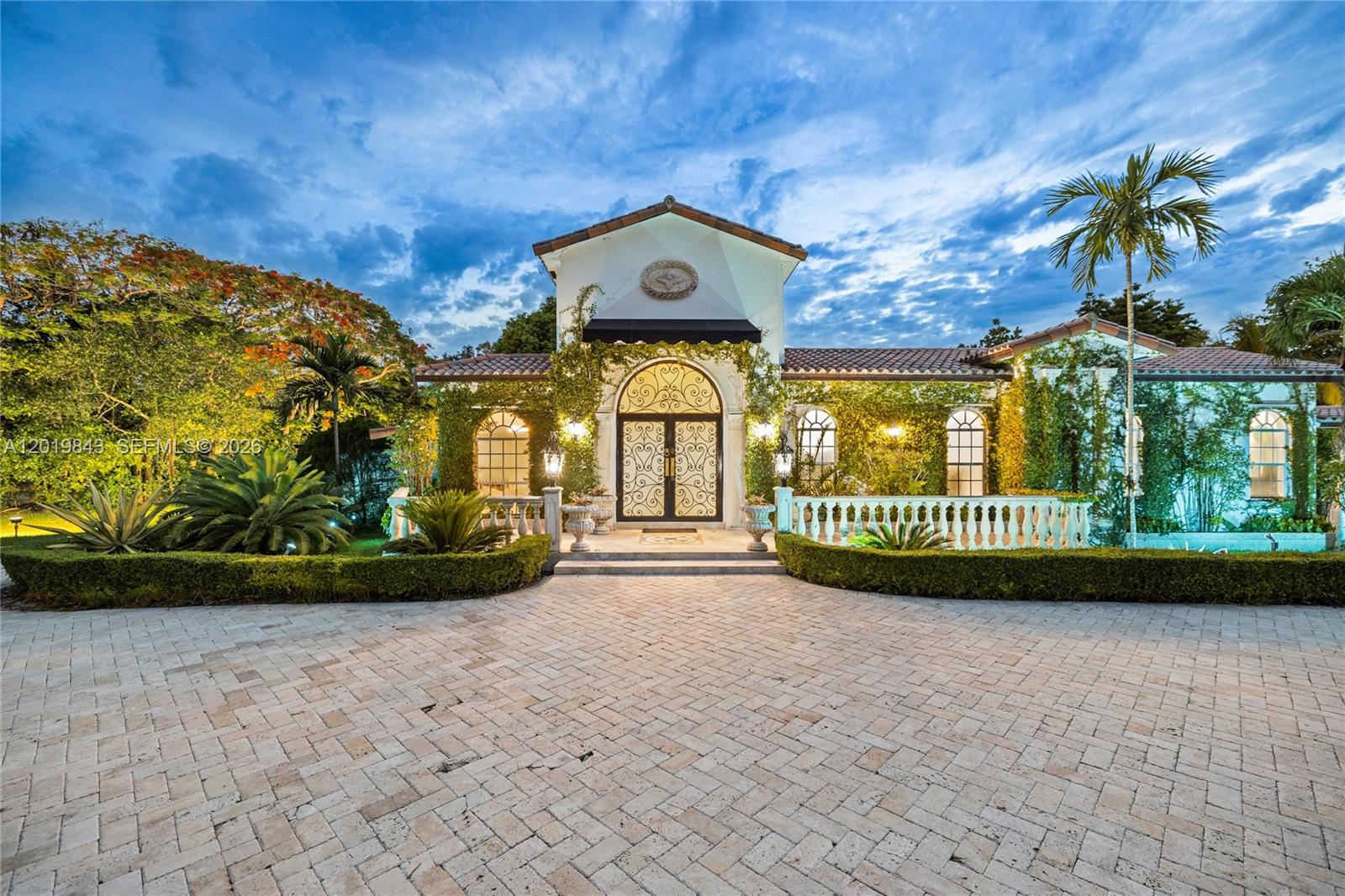 12300 Old Cutler Rd #12300 Pinecrest, FL 33156