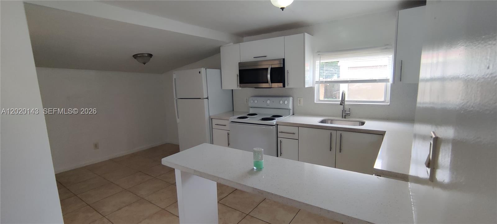 2103 NW 57th St Miami, FL 33142