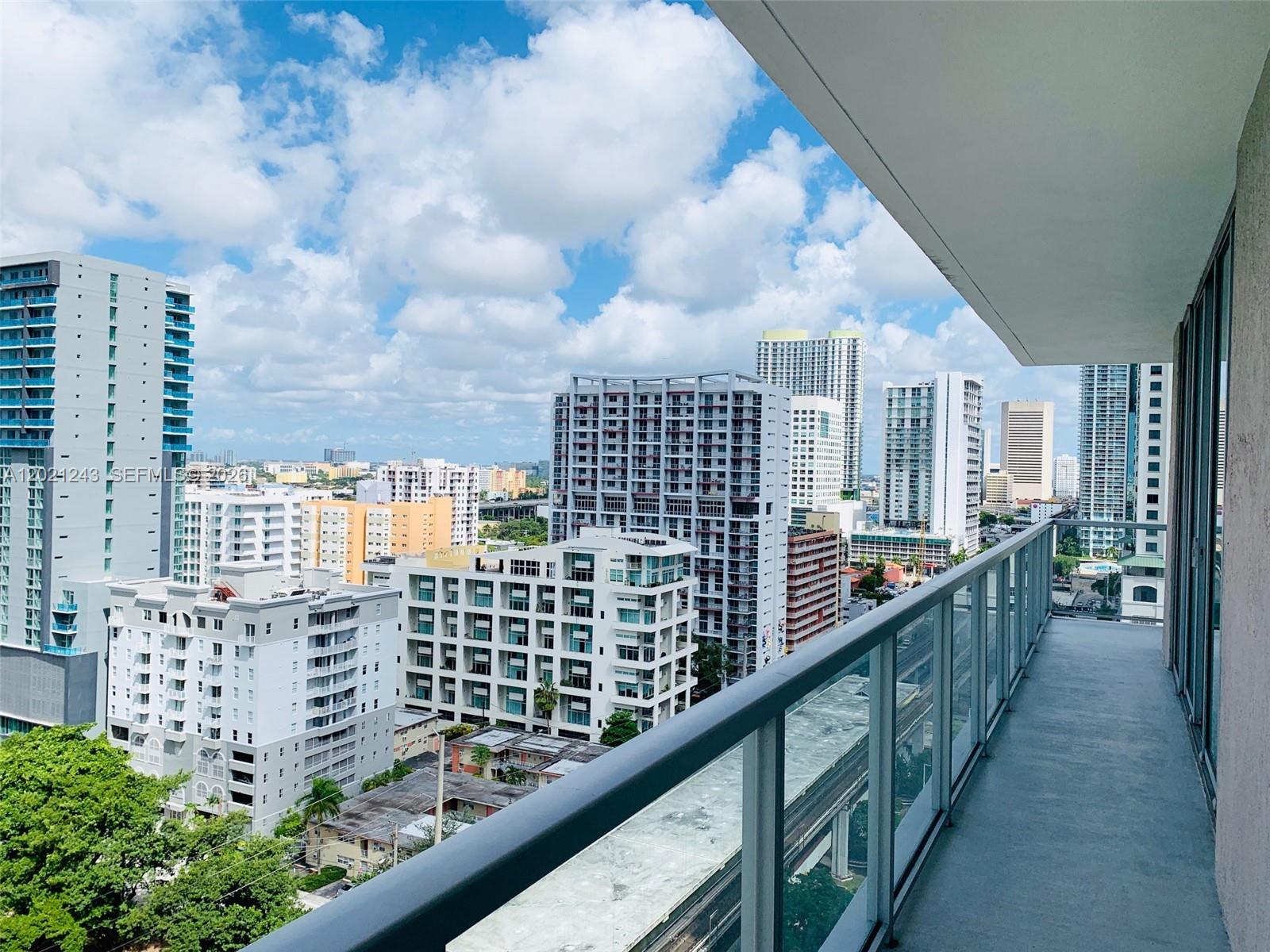 image Axis on Brickell South4