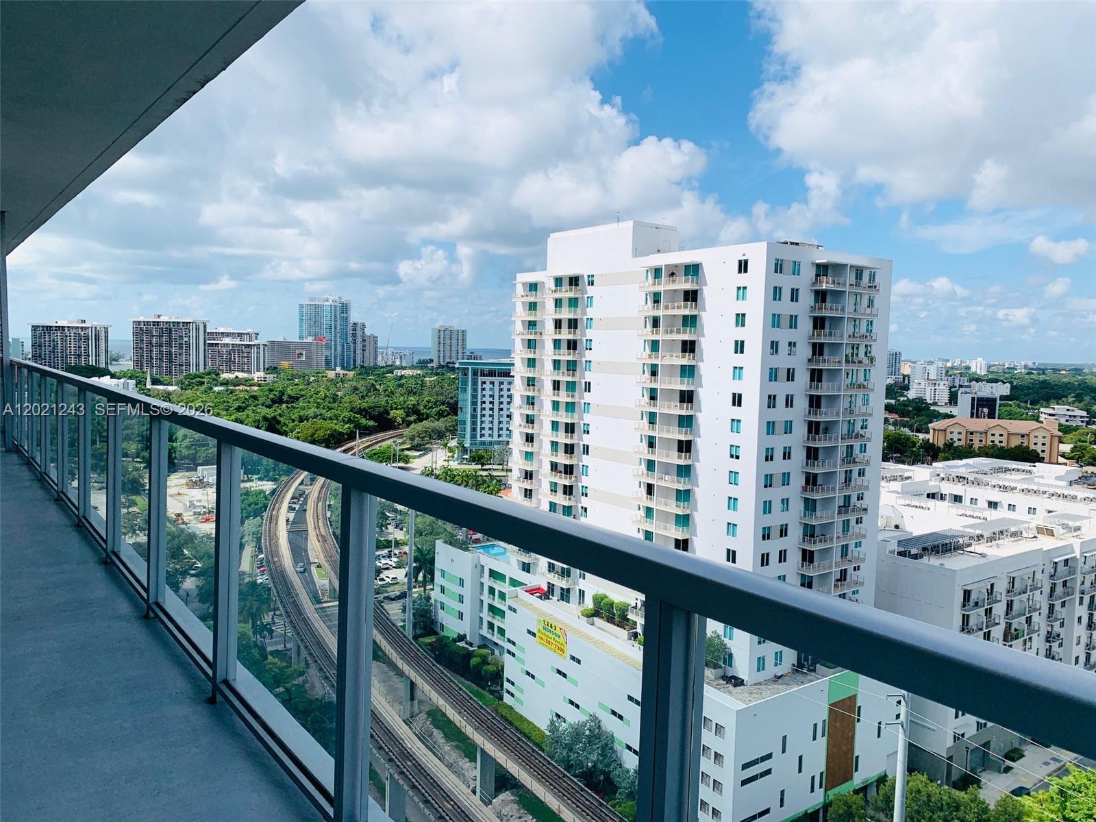 image Axis on Brickell South5