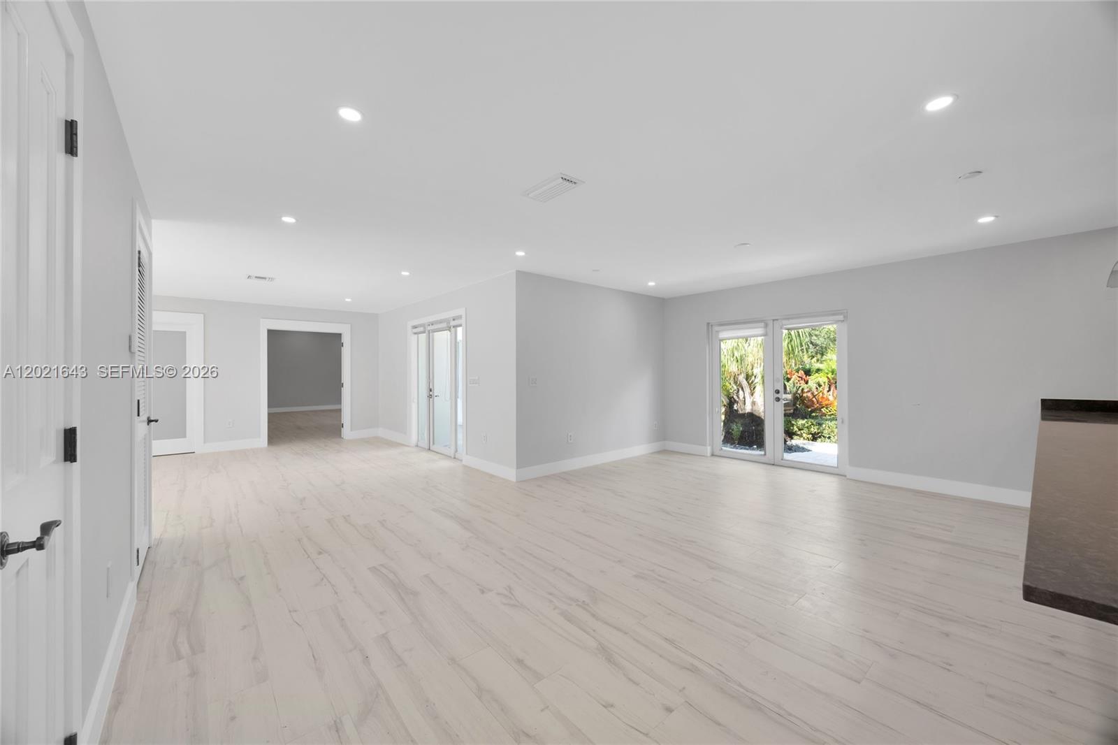 8303 Old Cutler Rd Coral Gables, FL 33143