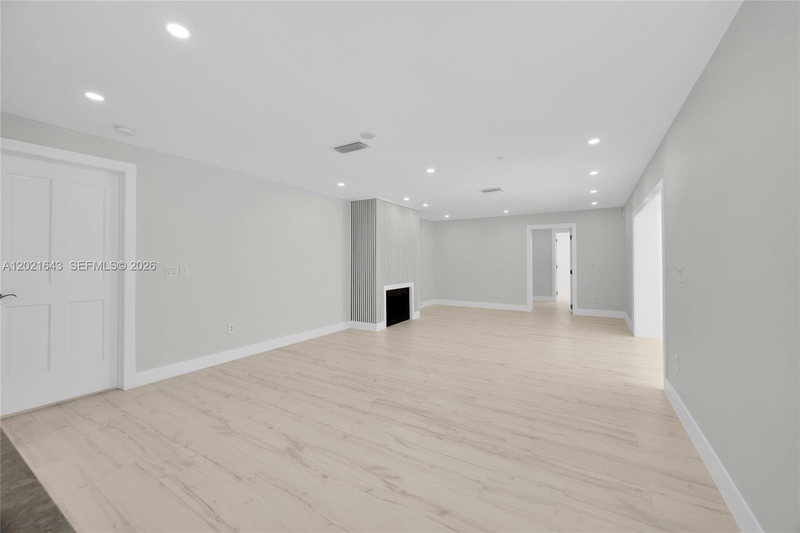 8303 Old Cutler Rd Coral Gables, FL 33143