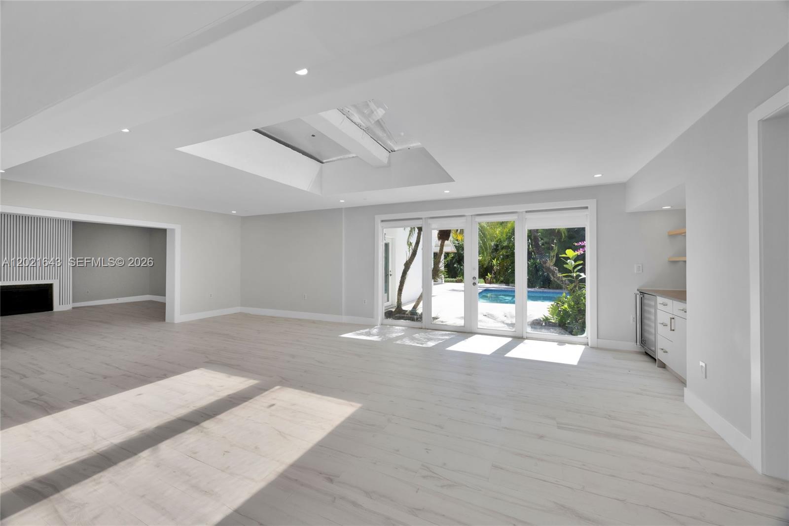 8303 Old Cutler Rd Coral Gables, FL 33143