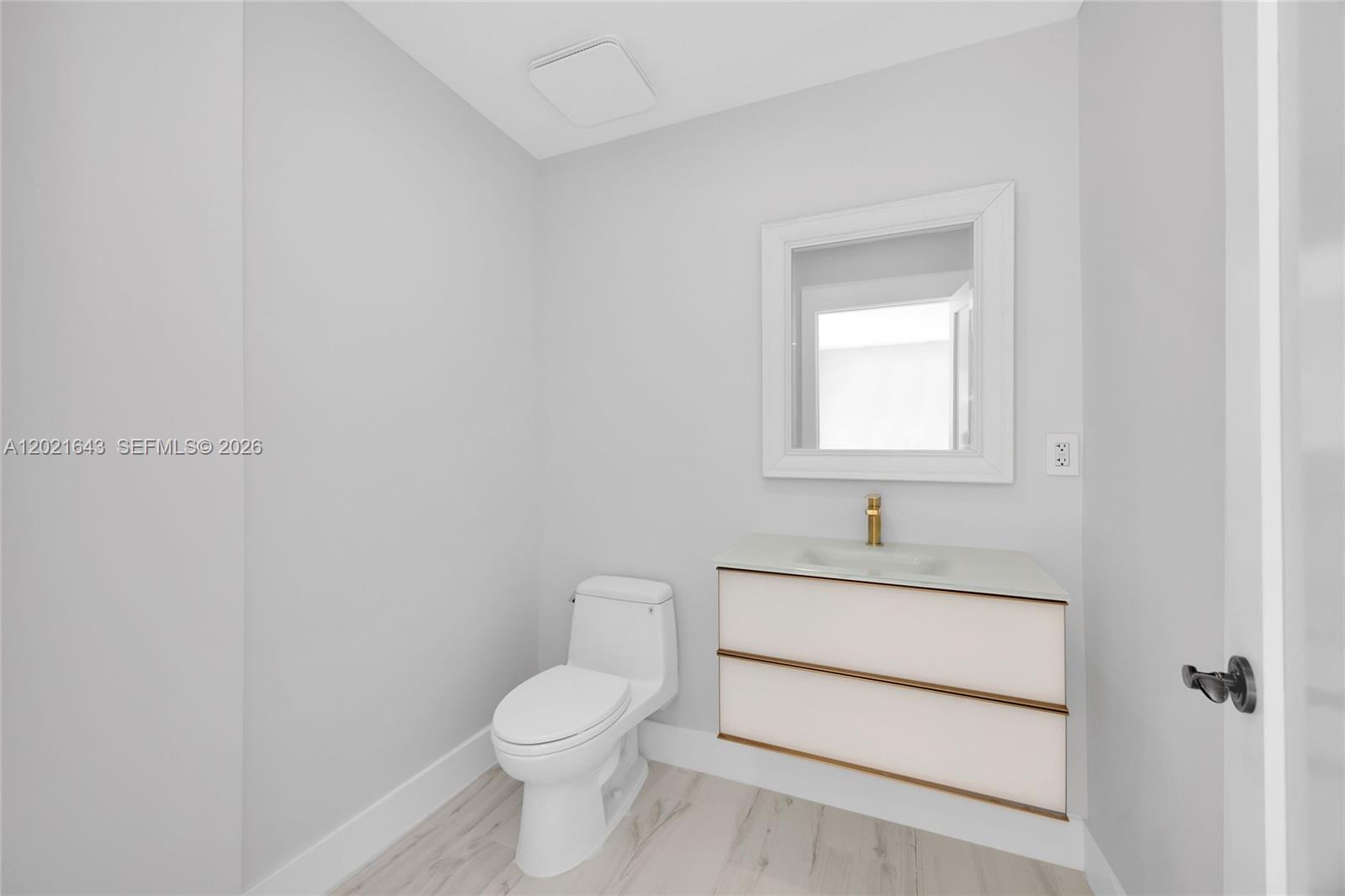 8303 Old Cutler Rd Coral Gables, FL 33143