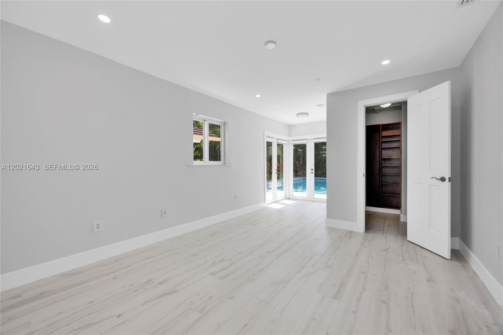 8303 Old Cutler Rd Coral Gables, FL 33143