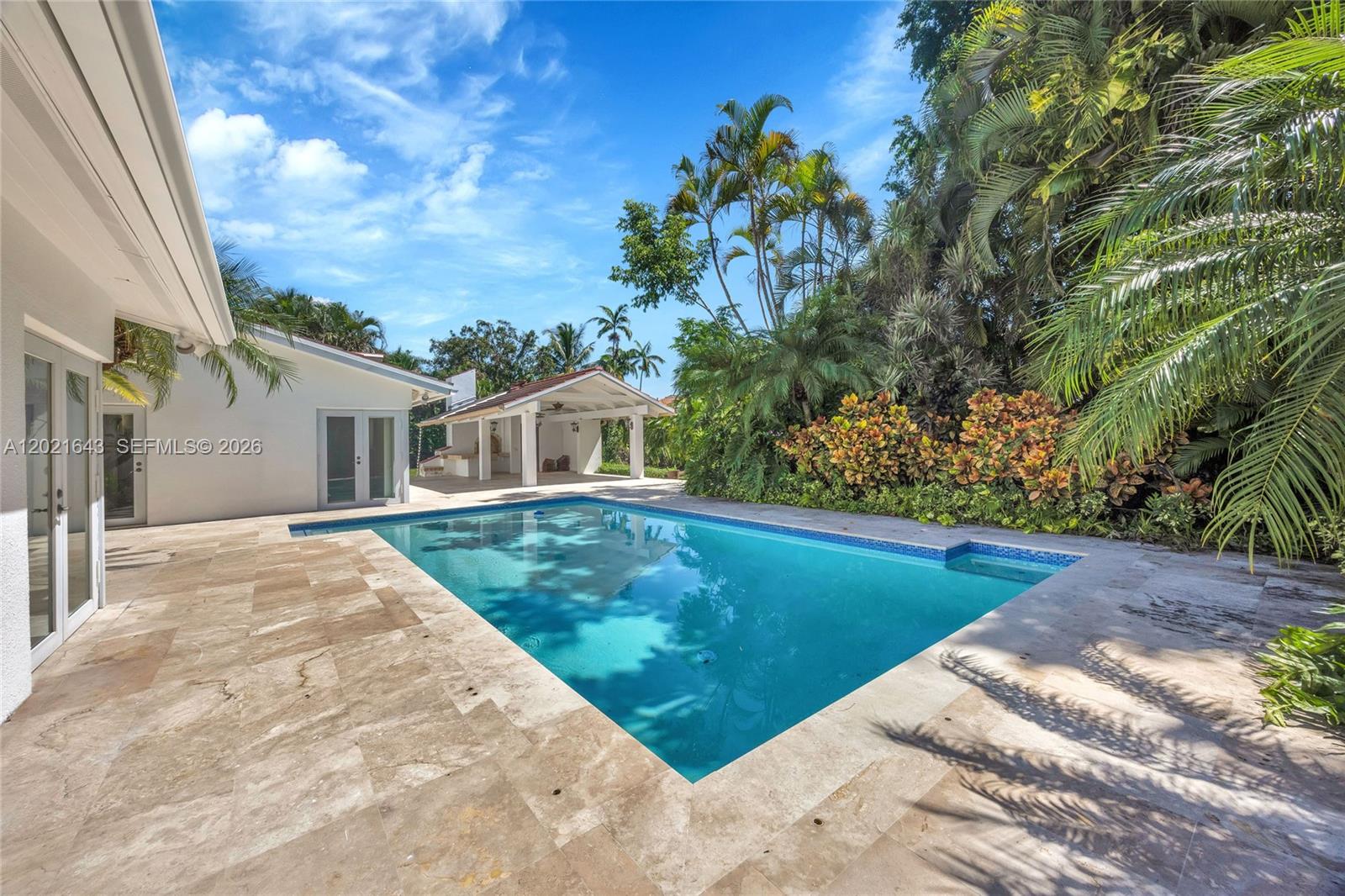 8303 Old Cutler Rd Coral Gables, FL 33143
