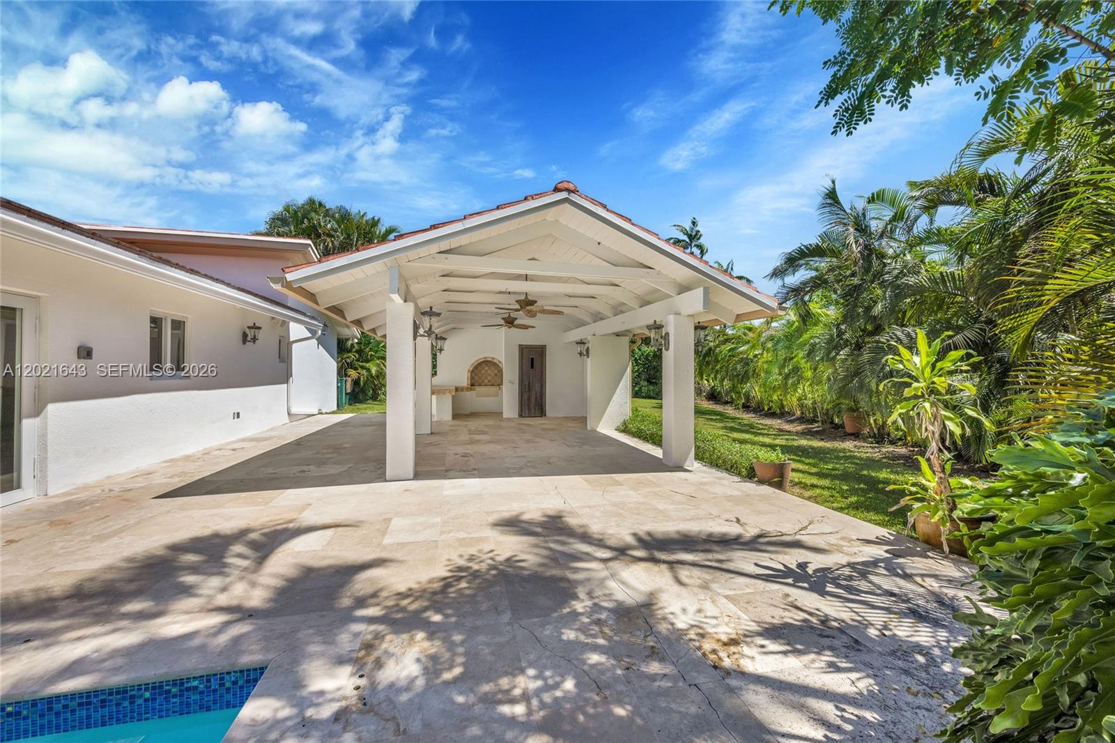 8303 Old Cutler Rd Coral Gables, FL 33143