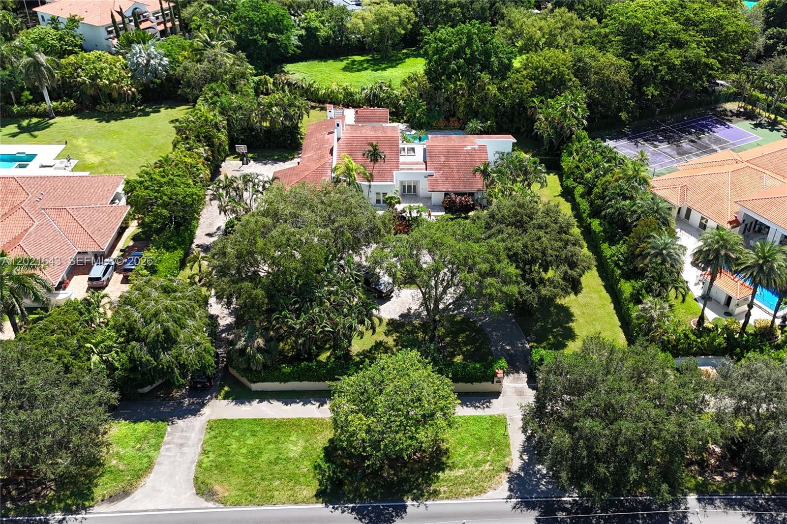 8303 Old Cutler Rd Coral Gables, FL 33143