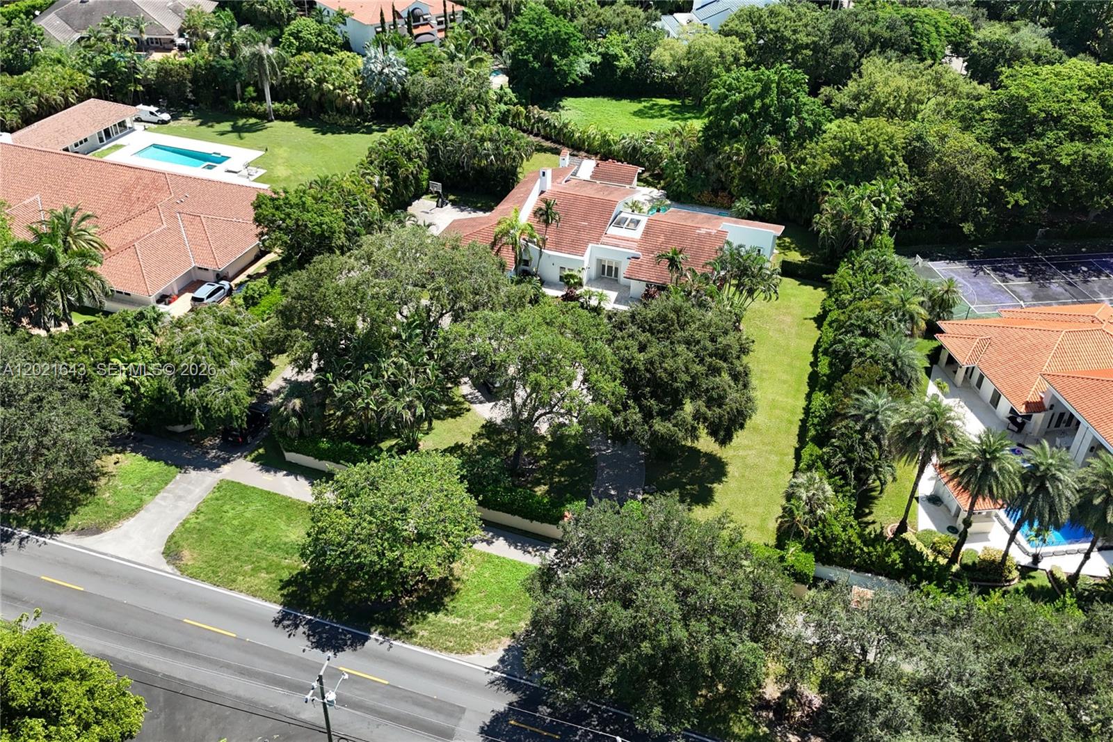 8303 Old Cutler Rd Coral Gables, FL 33143