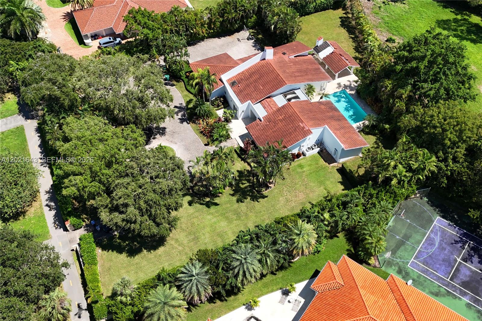 8303 Old Cutler Rd Coral Gables, FL 33143