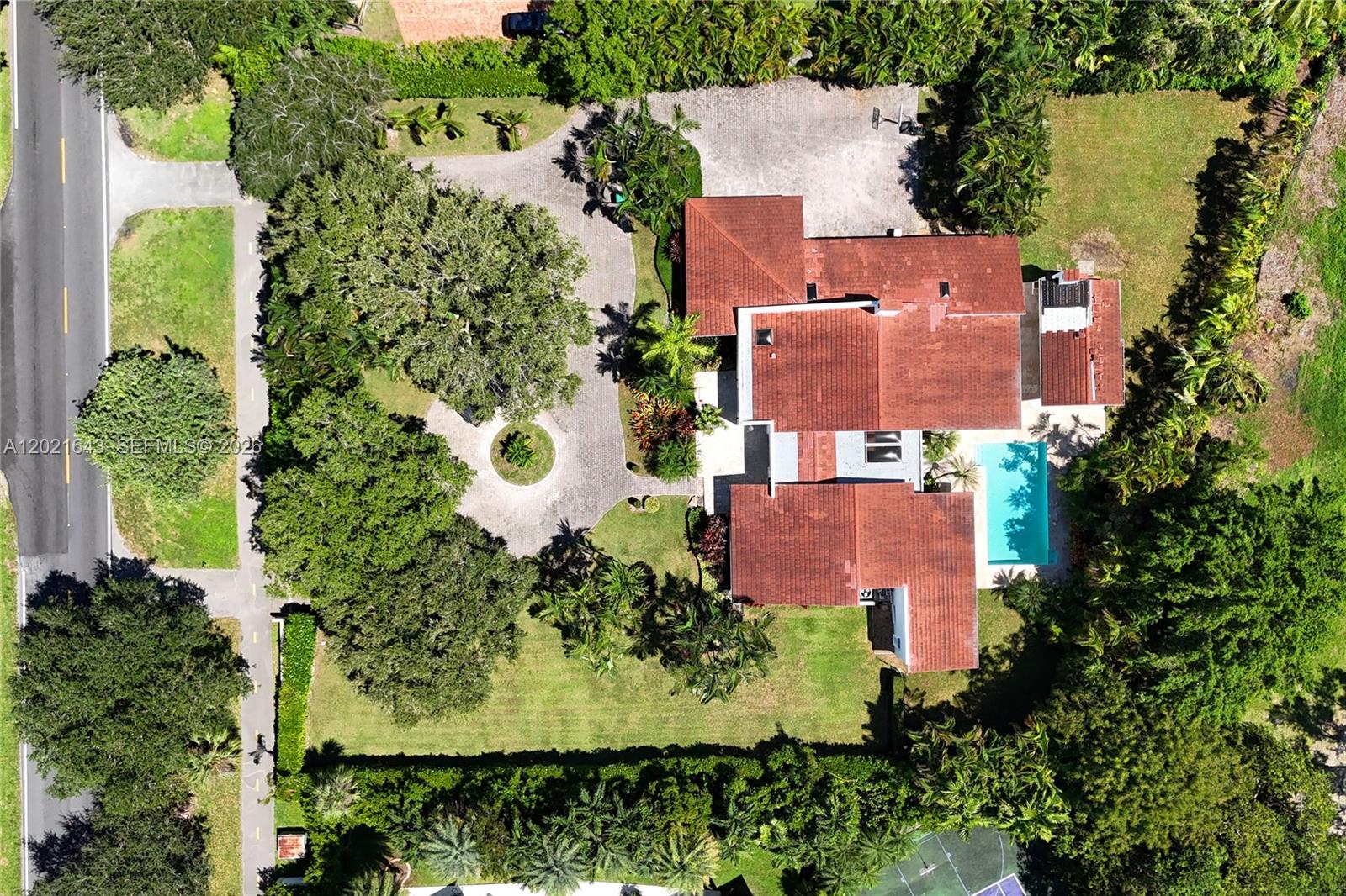 8303 Old Cutler Rd Coral Gables, FL 33143