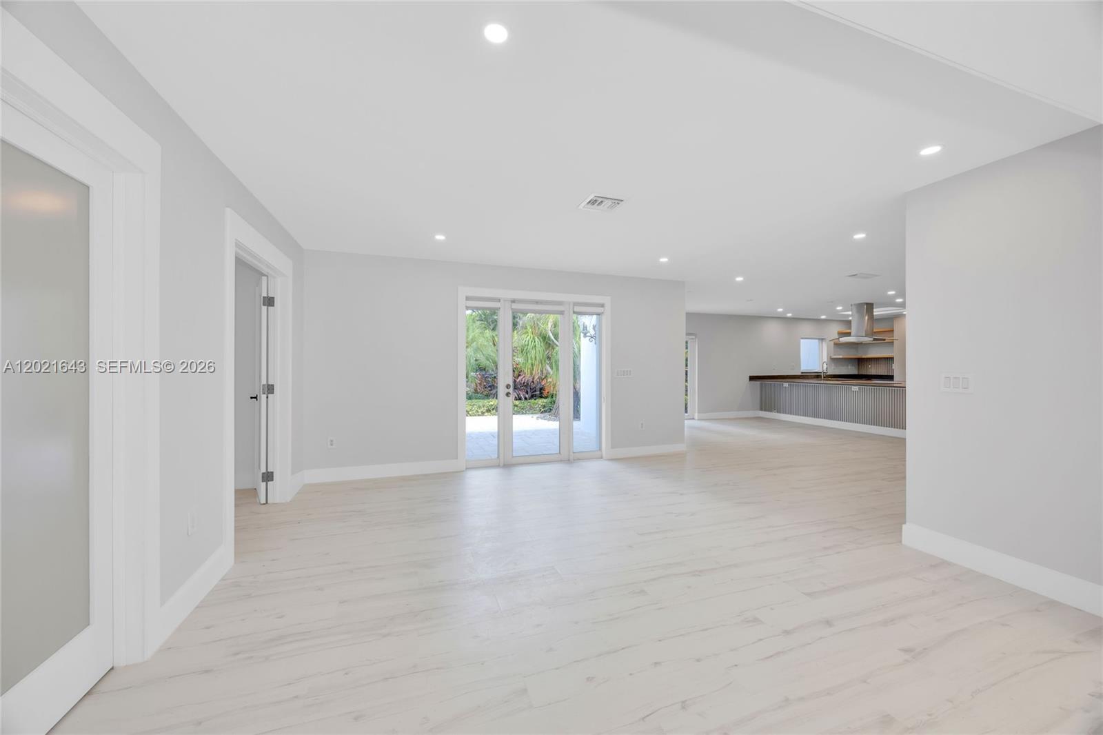 8303 Old Cutler Rd Coral Gables, FL 33143