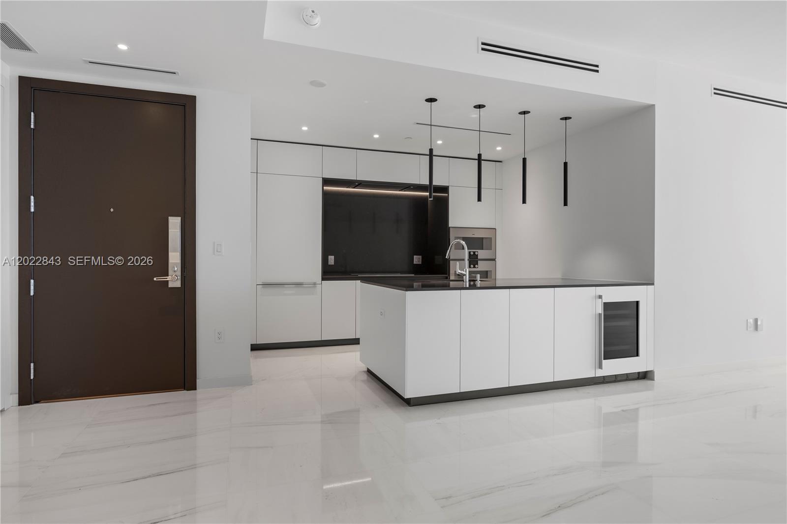 300 Biscayne Blvd Way #1102 Miami, FL 33131