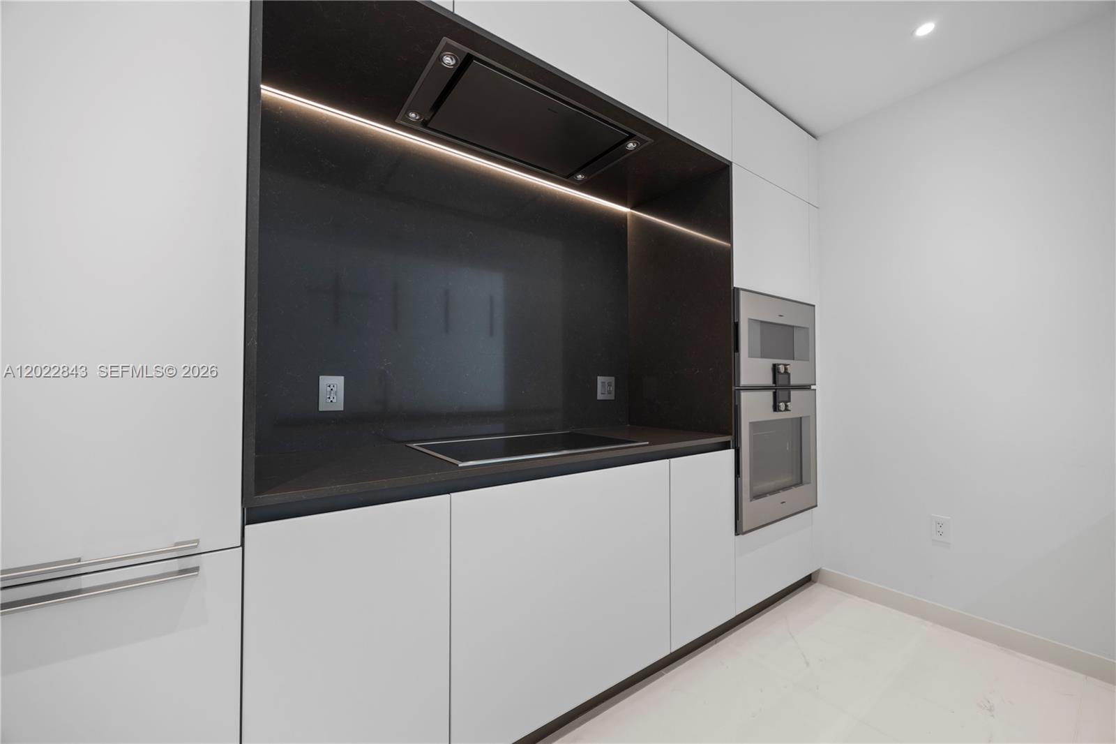 300 Biscayne Blvd Way #1102 Miami, FL 33131