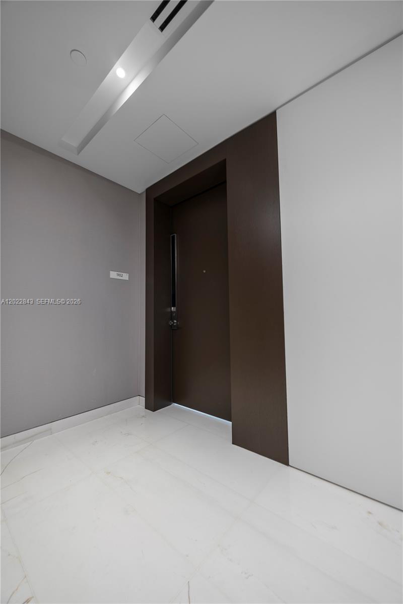 300 Biscayne Blvd Way #1102 Miami, FL 33131