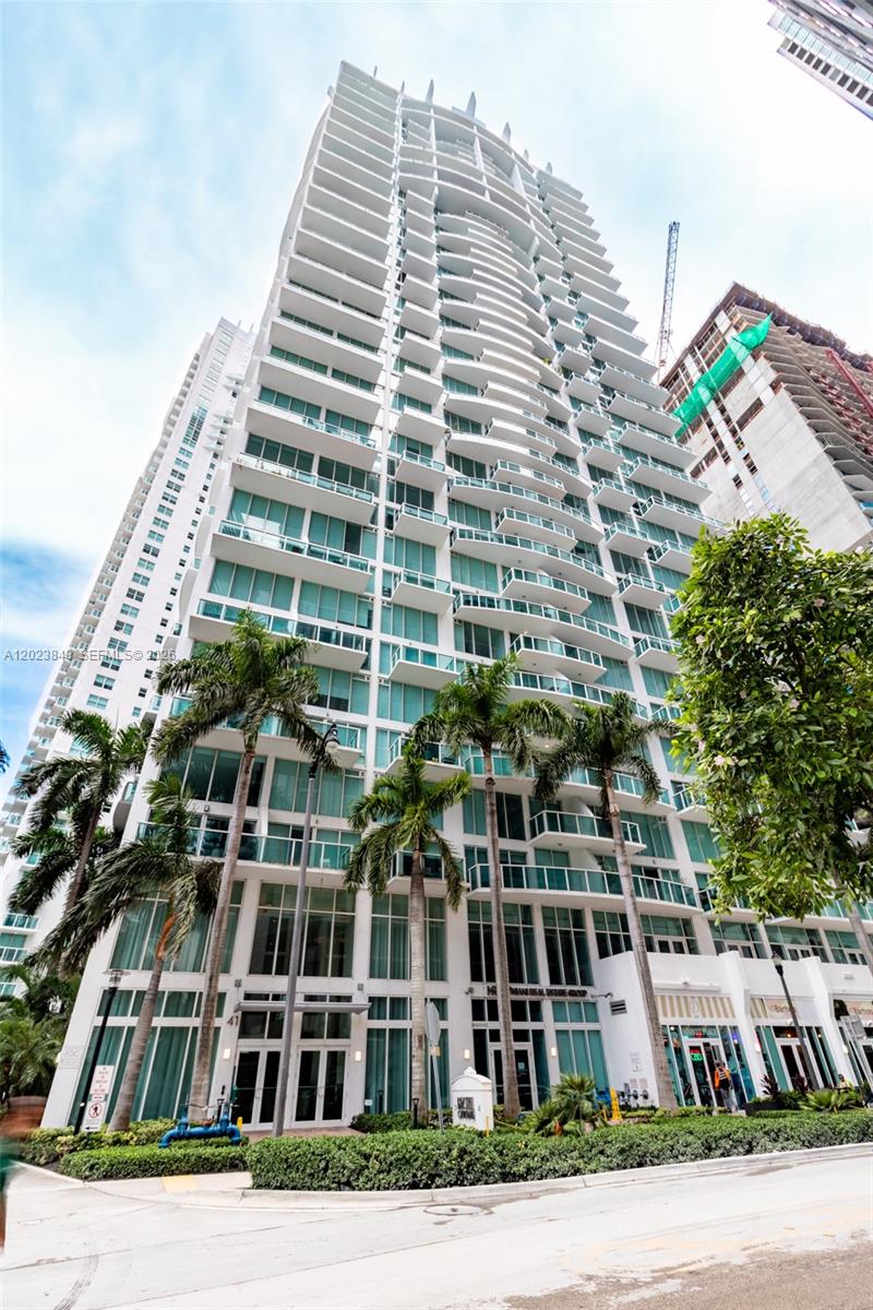 image Brickell on the River South0