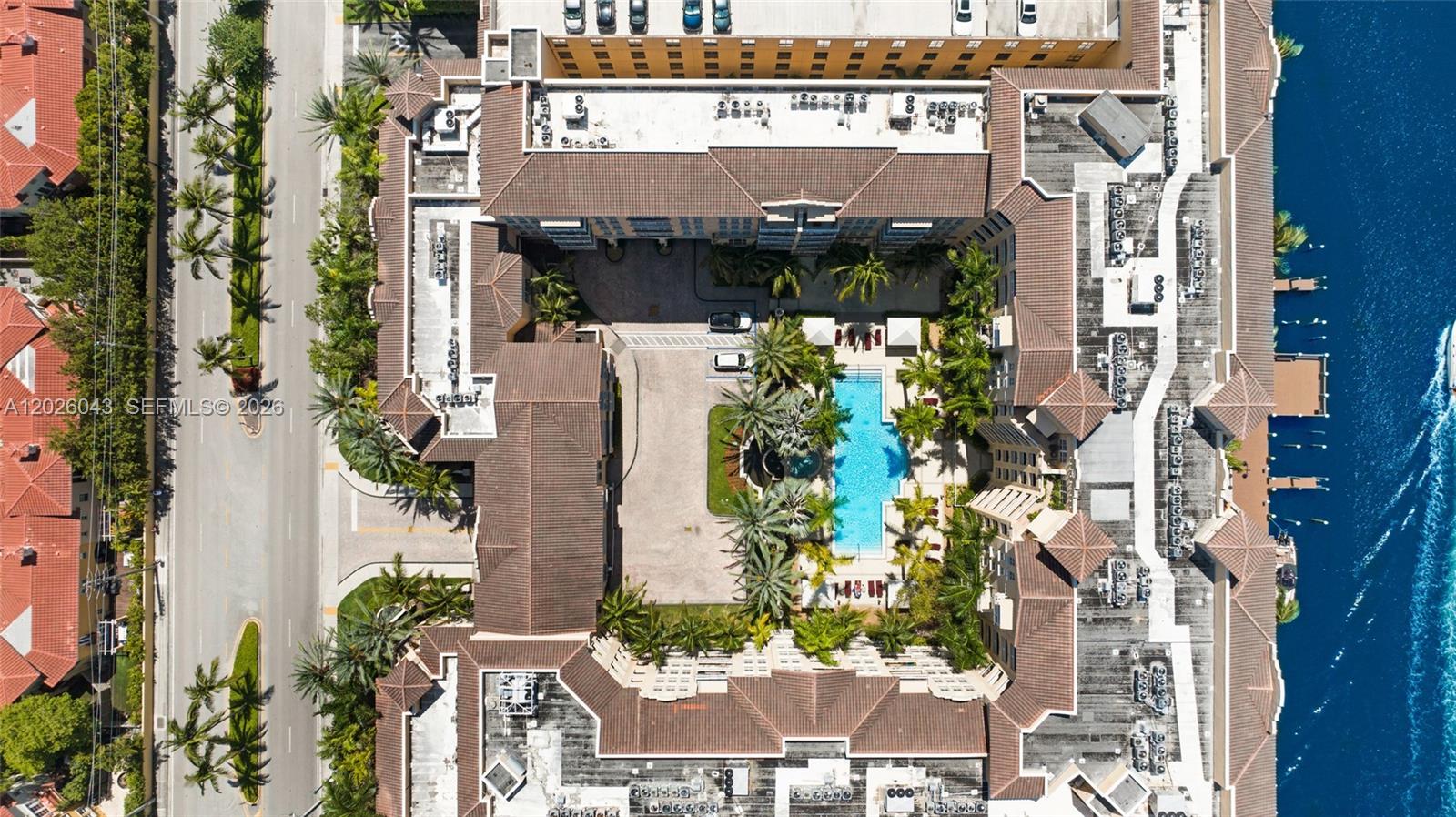 3001 NE 185th St #610 Aventura, FL 33180