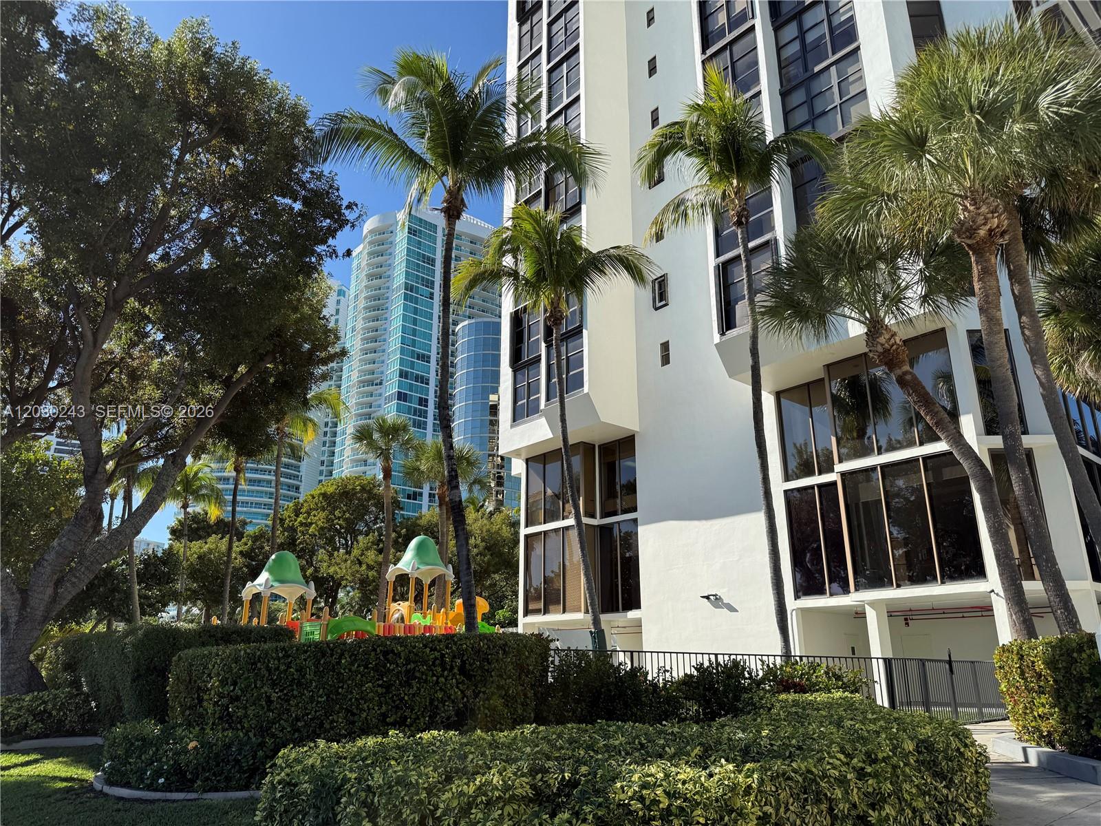 1925 Brickell Ave #1403 Miami, FL 33129