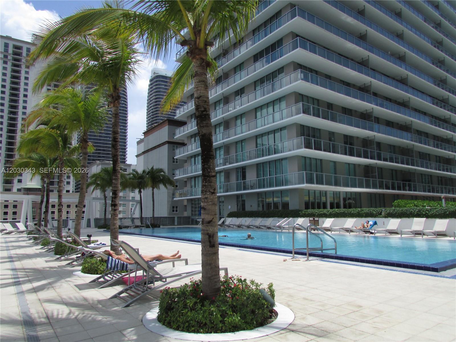 1111 SW 1st Ave #1815-N