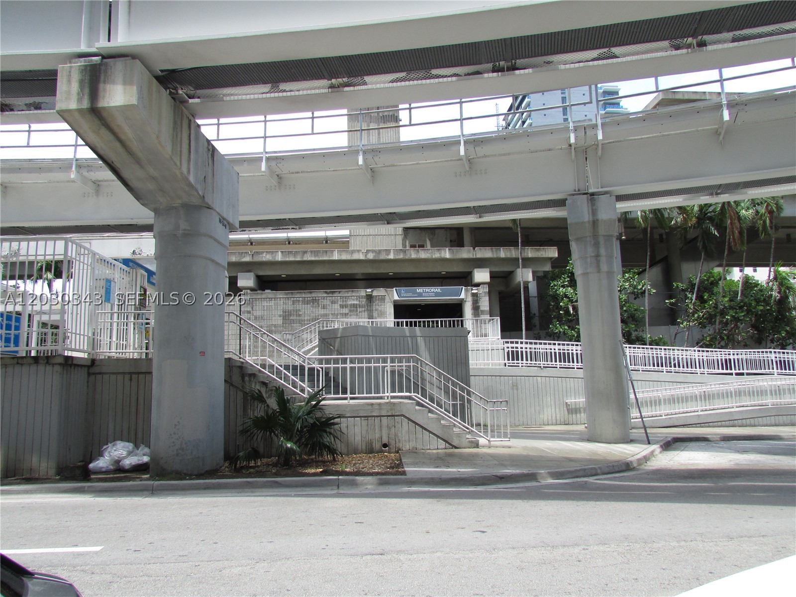 image Axis on Brickell North36