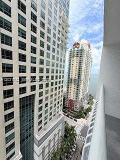 image The Club at Brickell Bay6
