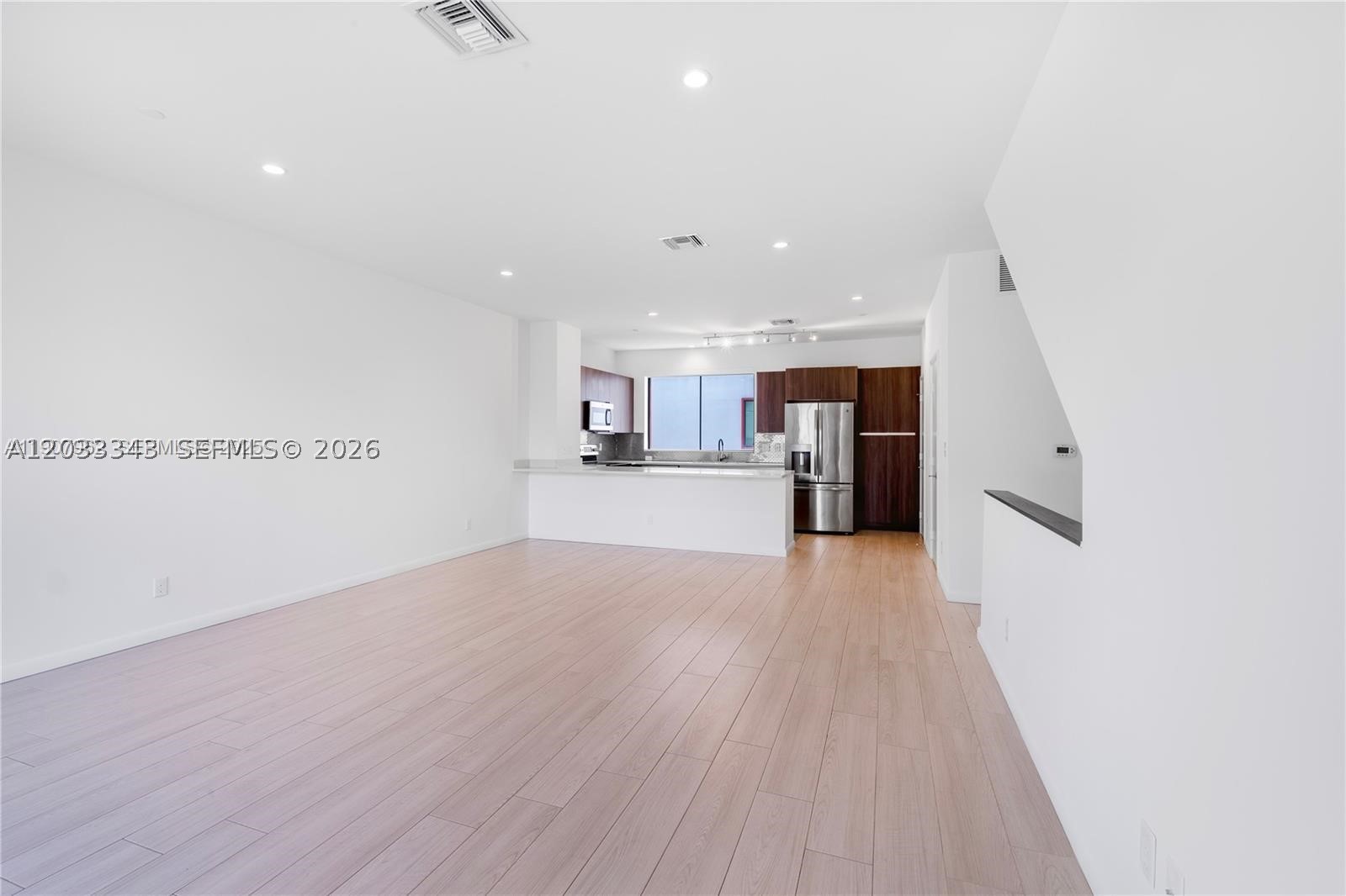 113 NE 6th #2123