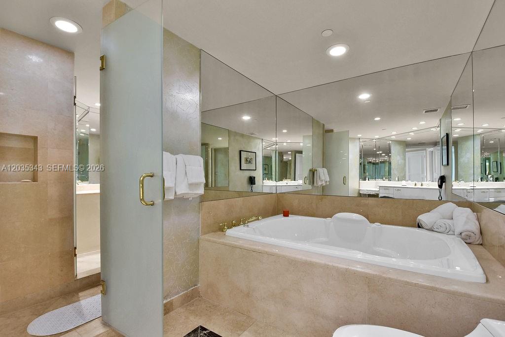 19955 NE 38th #1701 Aventura, FL 33180