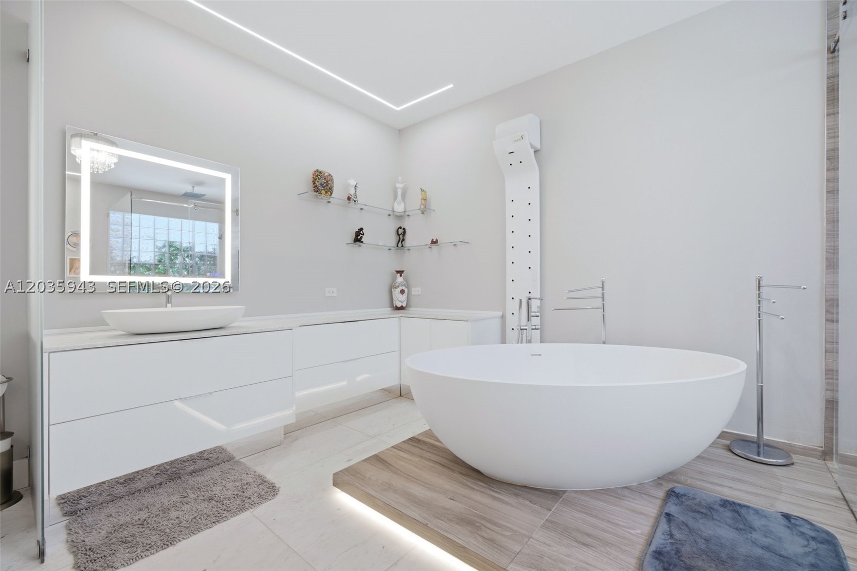 1205 Seagull Ter Hollywood, FL 33019