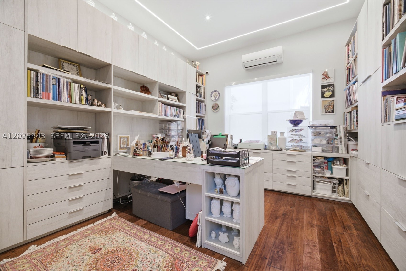 1205 Seagull Ter Hollywood, FL 33019