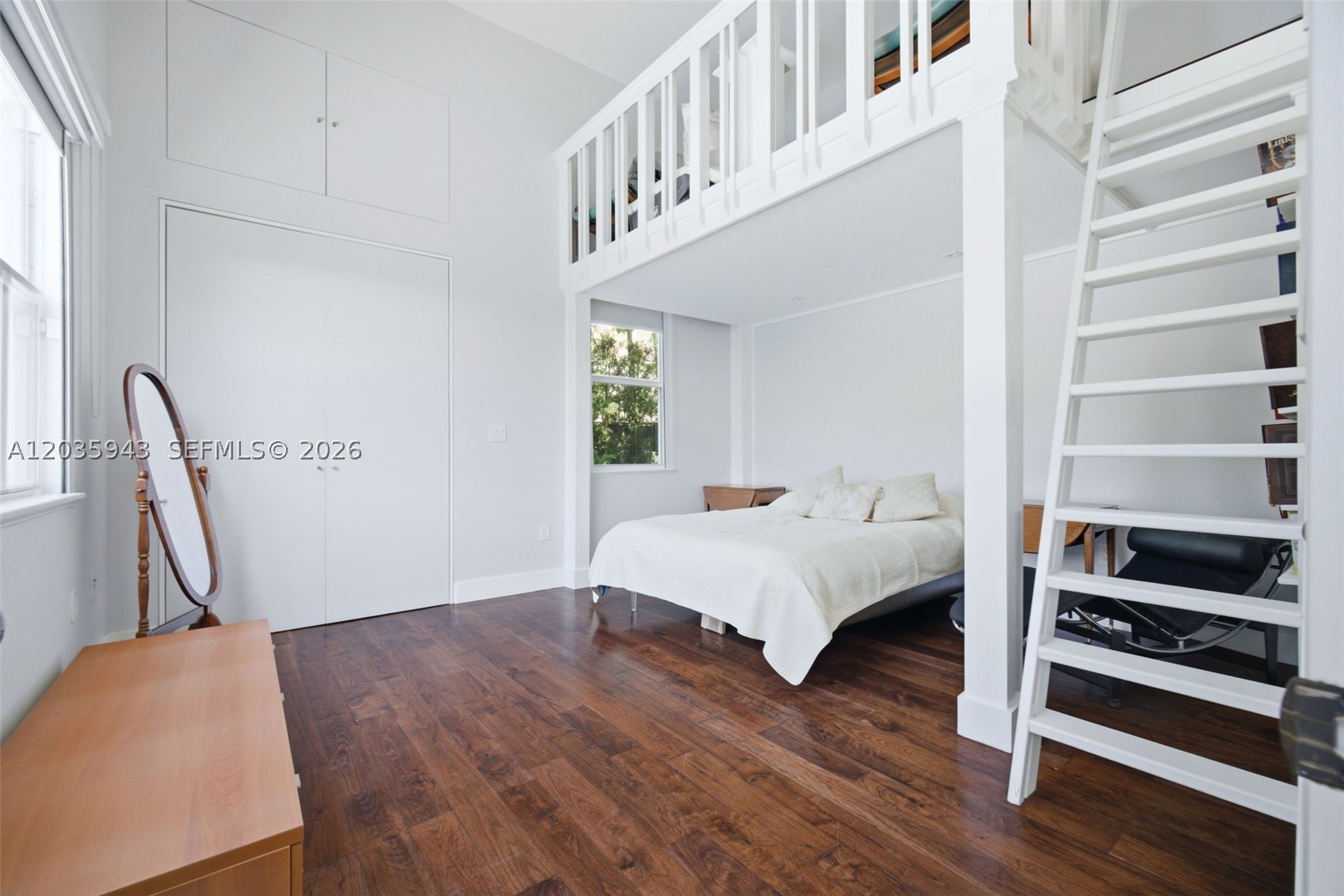 1205 Seagull Ter Hollywood, FL 33019