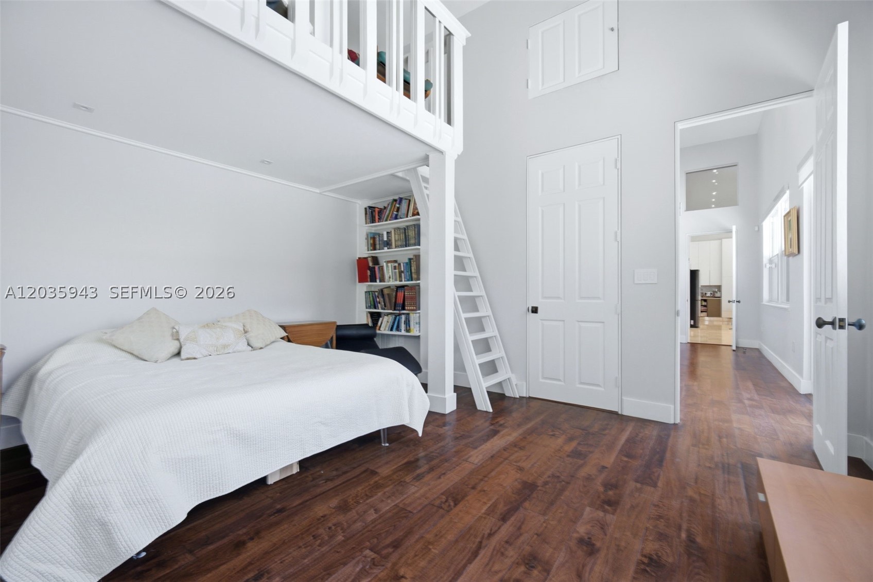 1205 Seagull Ter Hollywood, FL 33019