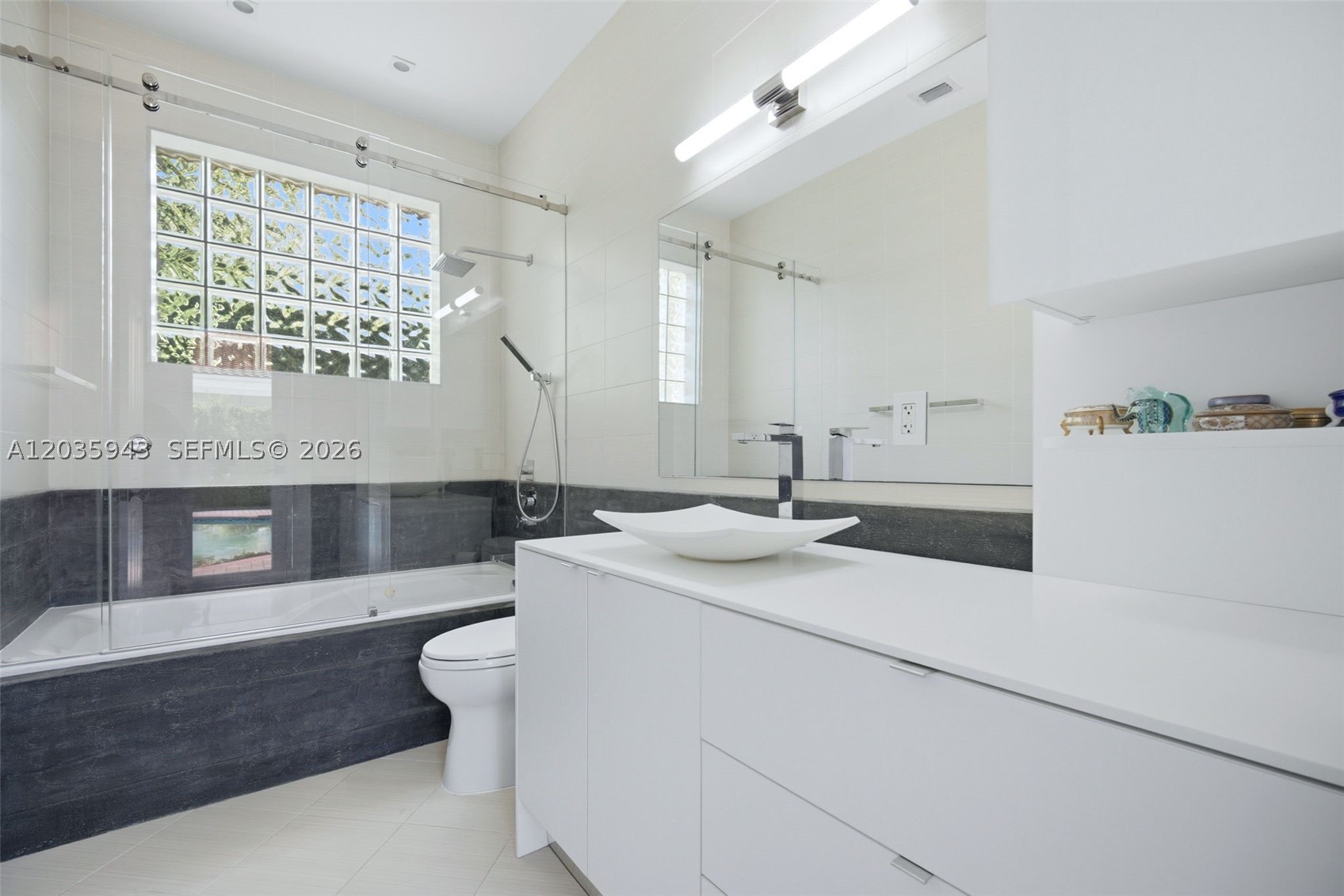 1205 Seagull Ter Hollywood, FL 33019