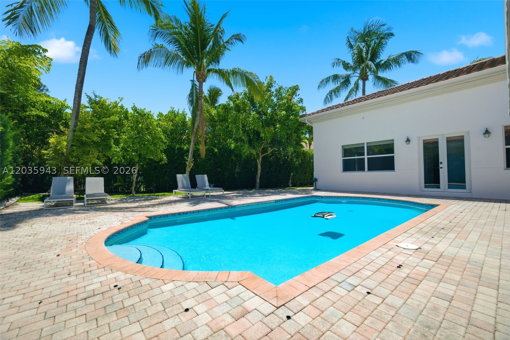 1205 Seagull Ter Hollywood, FL 33019