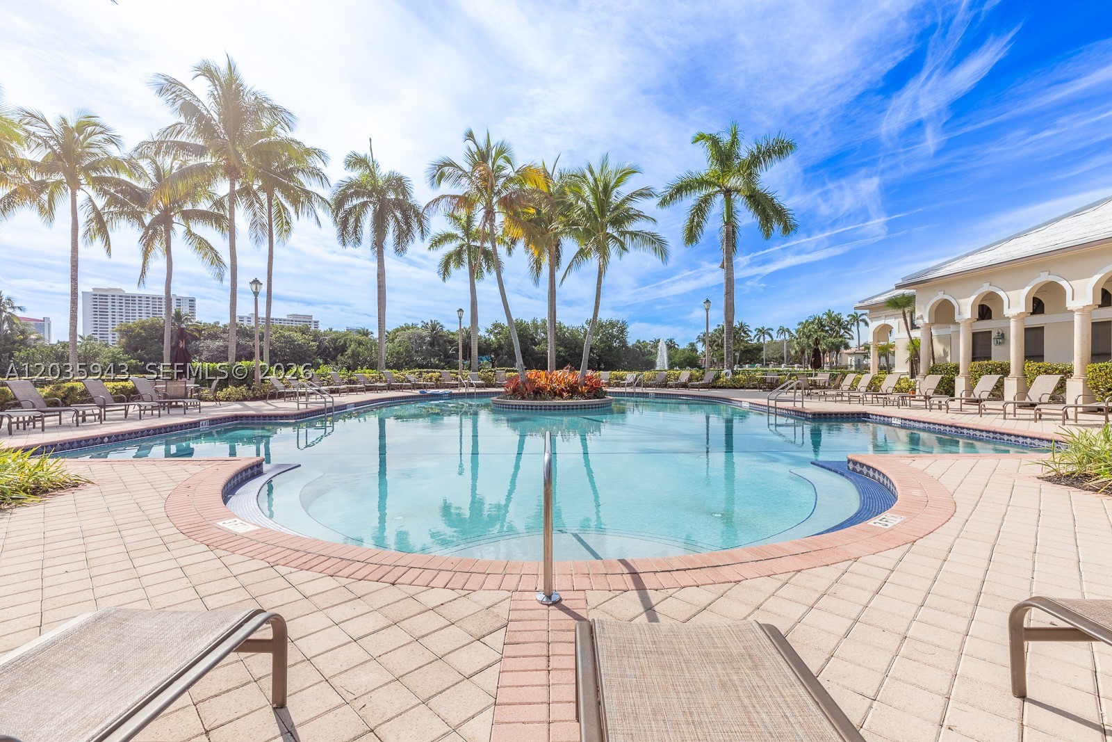1205 Seagull Ter Hollywood, FL 33019