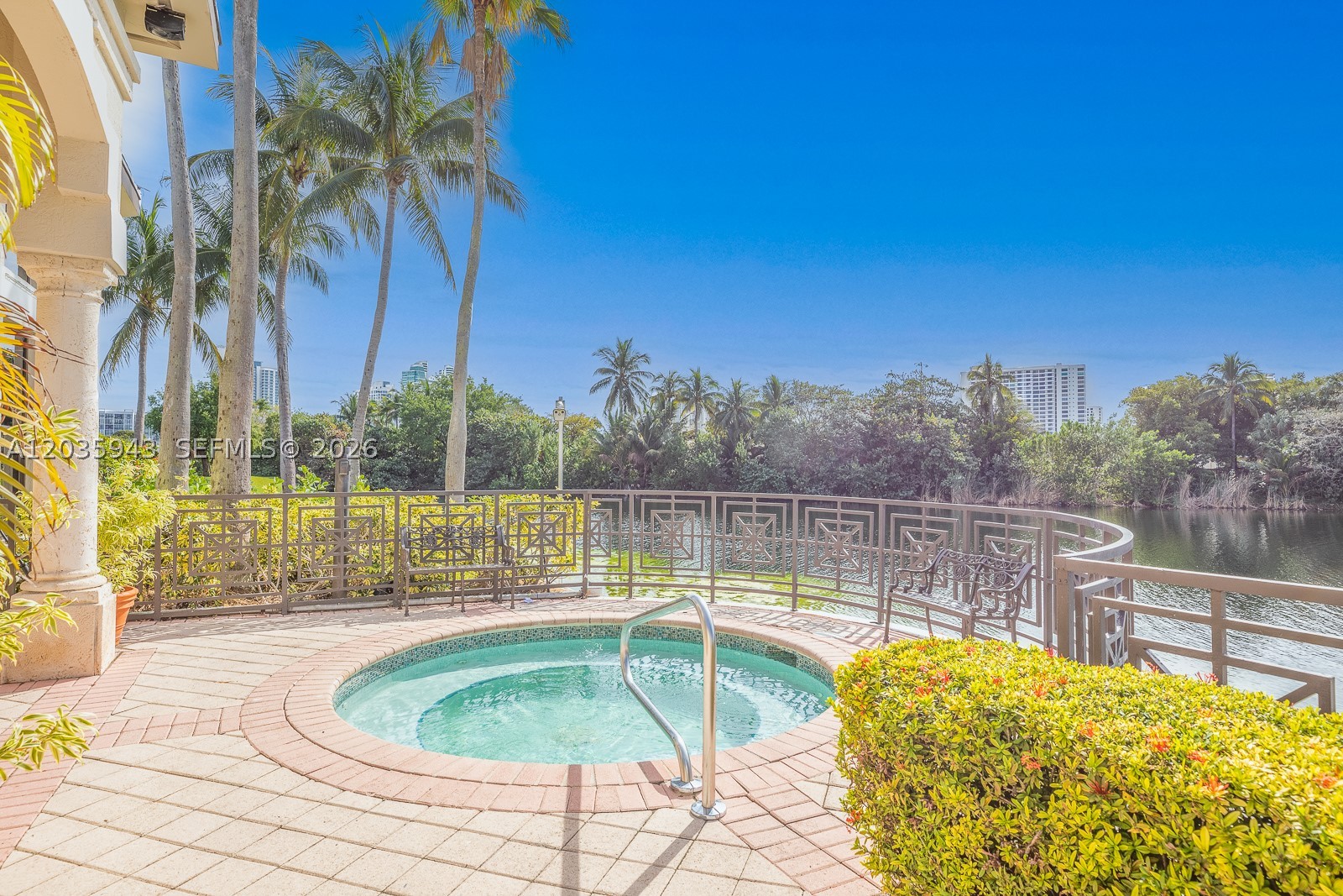 1205 Seagull Ter Hollywood, FL 33019