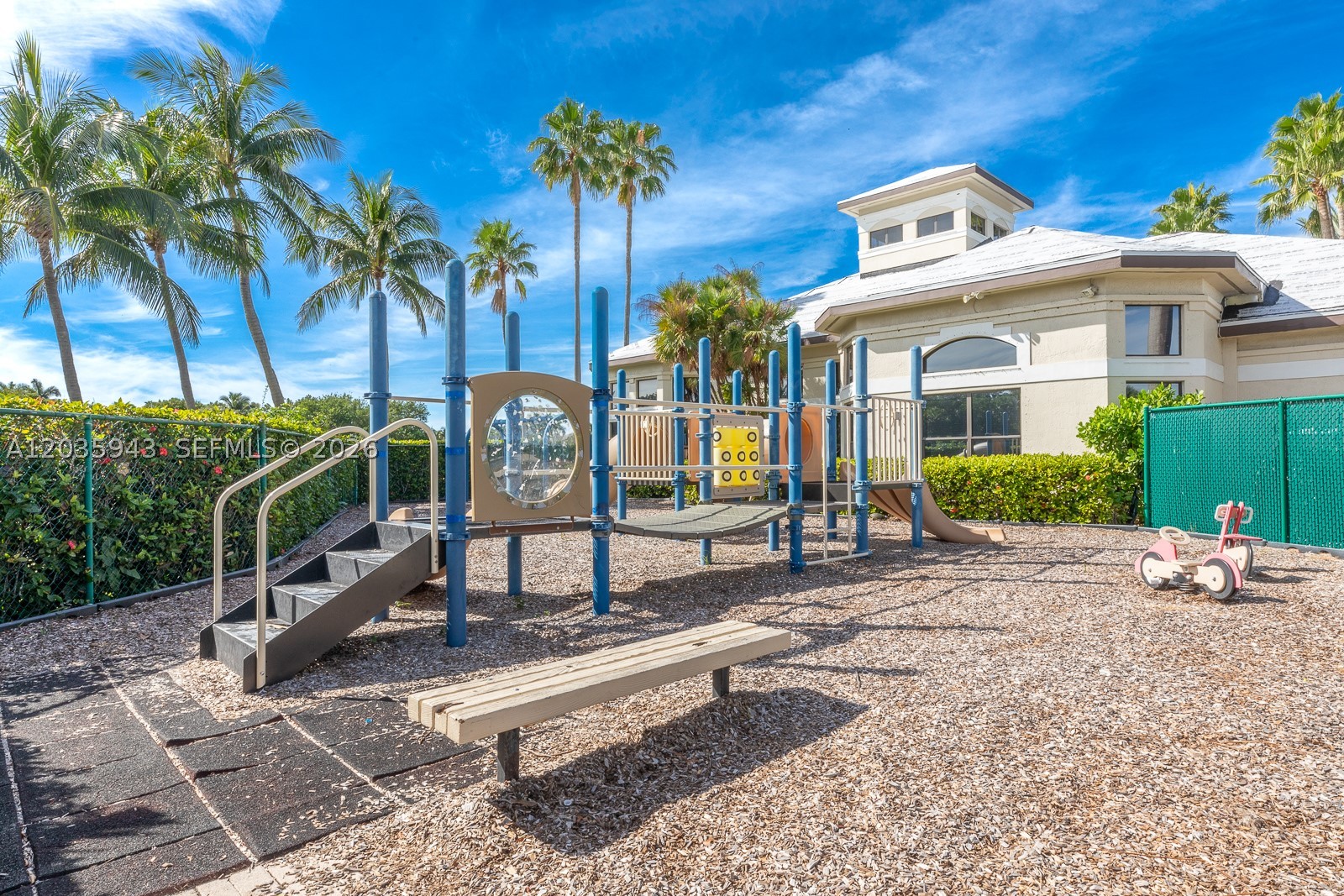 1205 Seagull Ter Hollywood, FL 33019