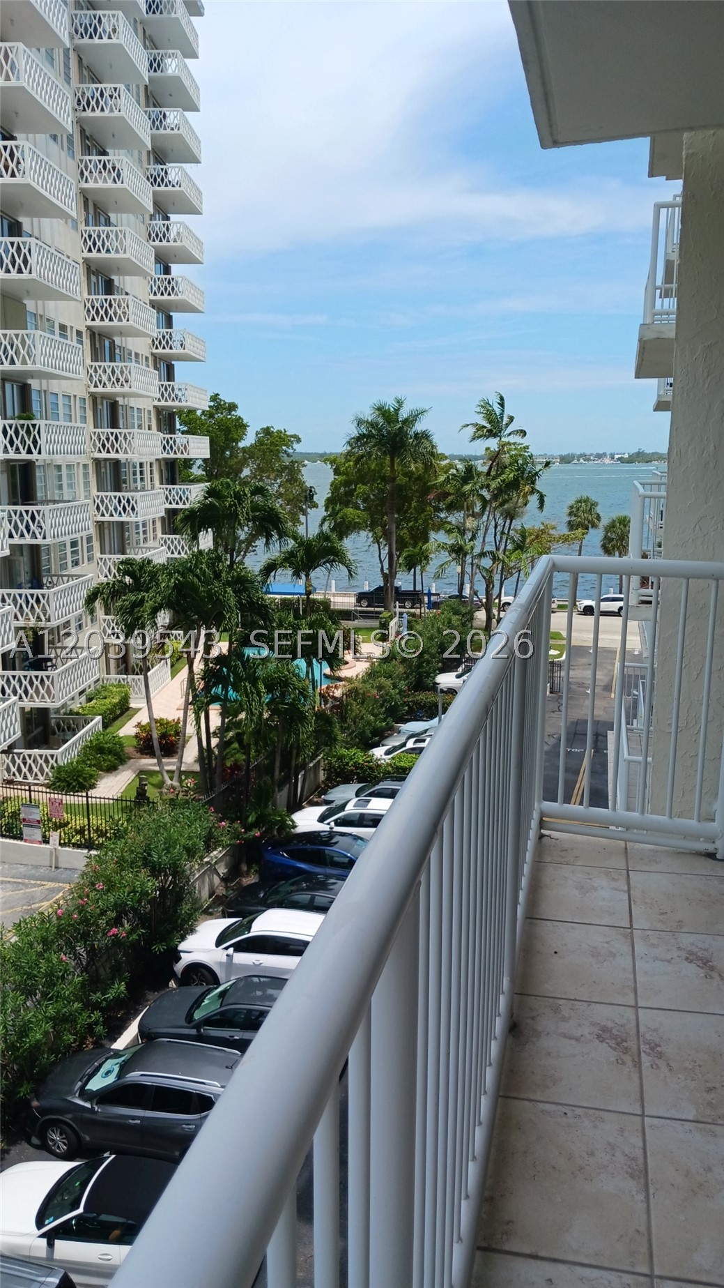 1440 Brickell Bay Dr #509